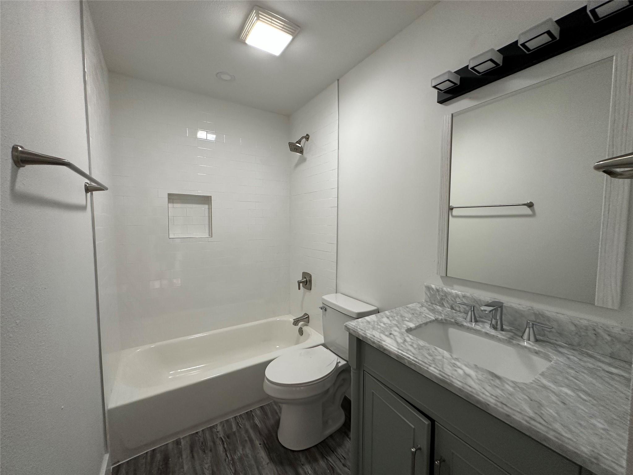 8806 Schick Rd #c Property Photo 10