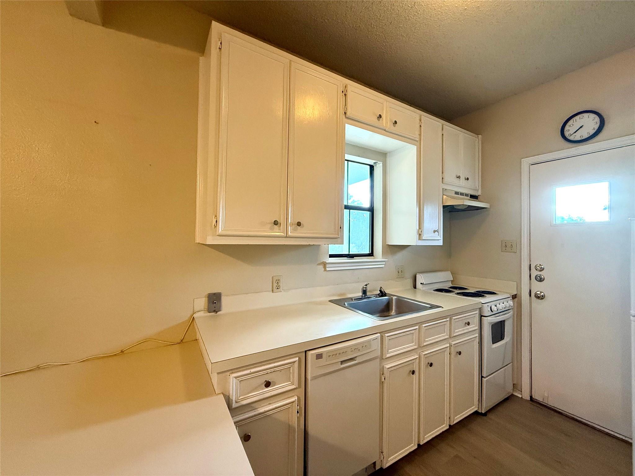 4401 Speedway None #305 Property Photo 3