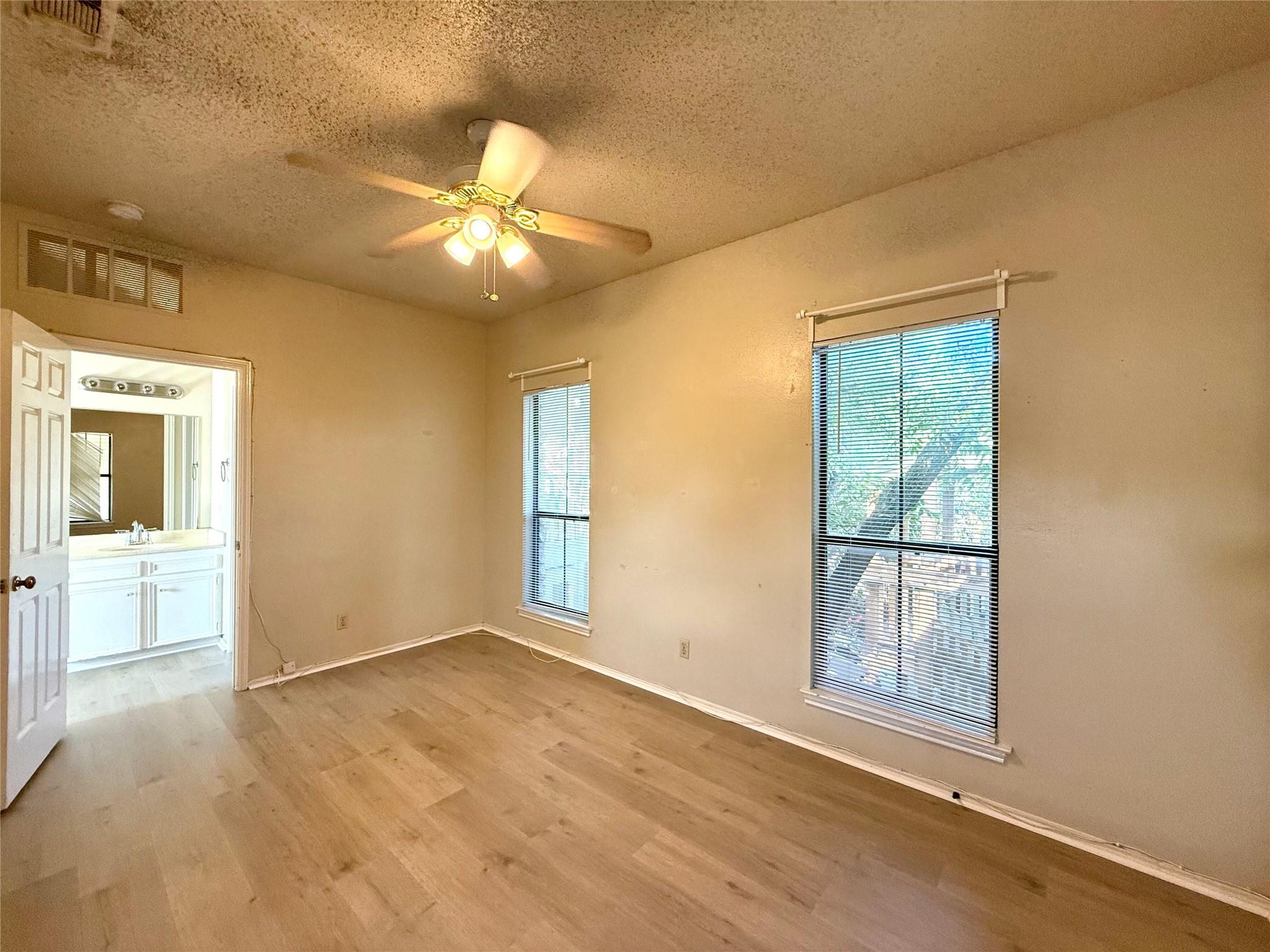 4401 Speedway None #305 Property Photo 5