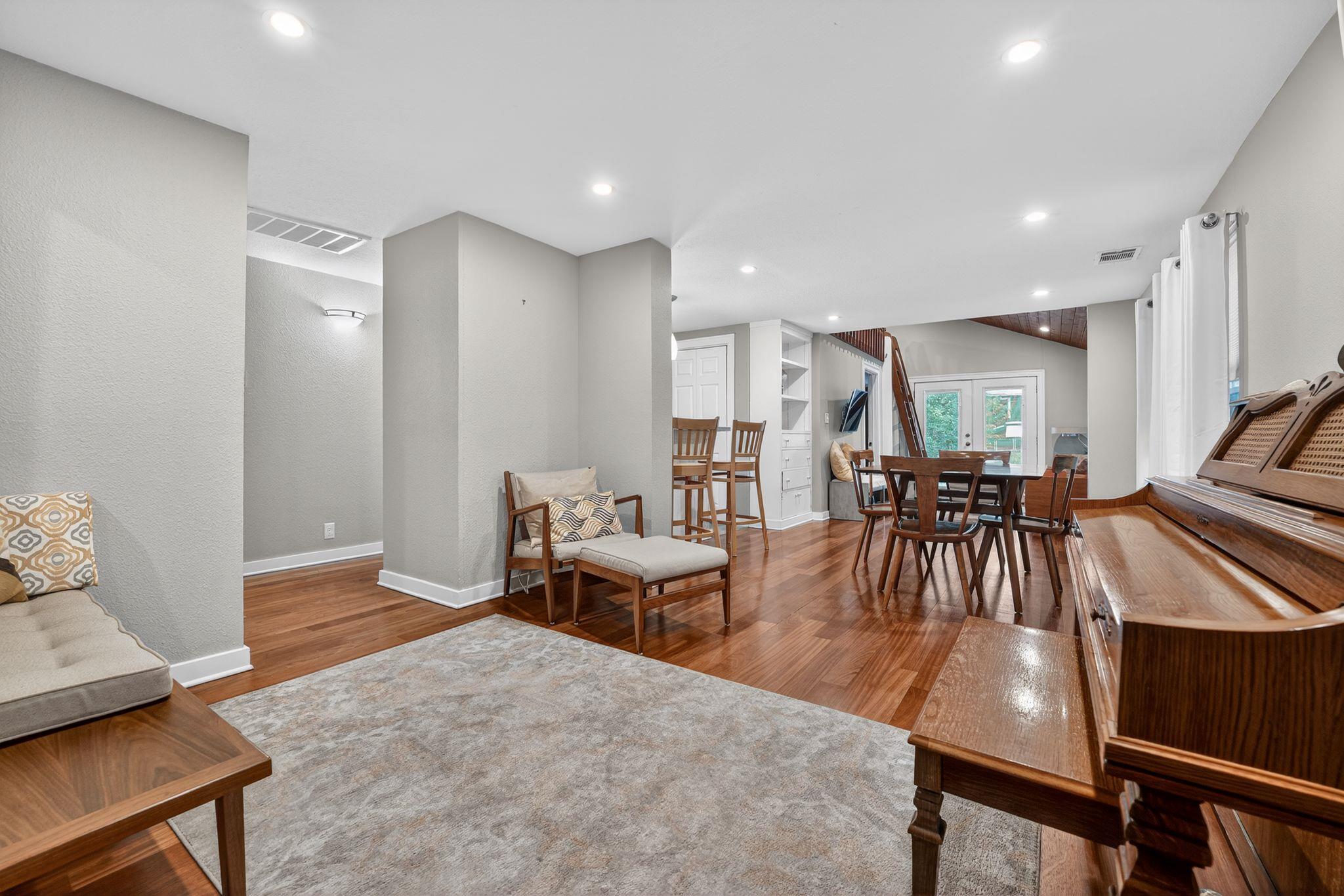 4525 Avenue B None Property Photo 9