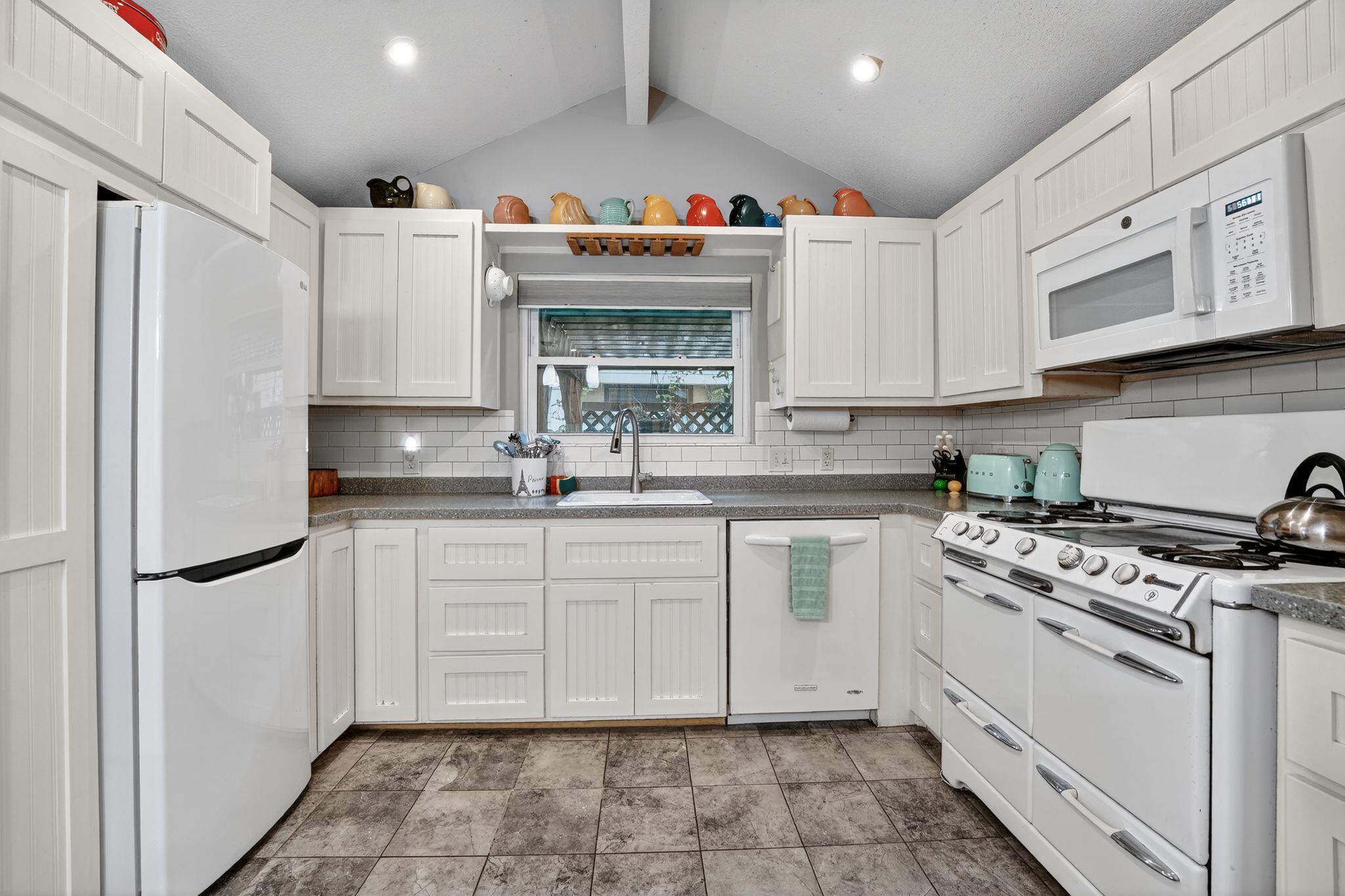 4525 Avenue B None Property Photo 11