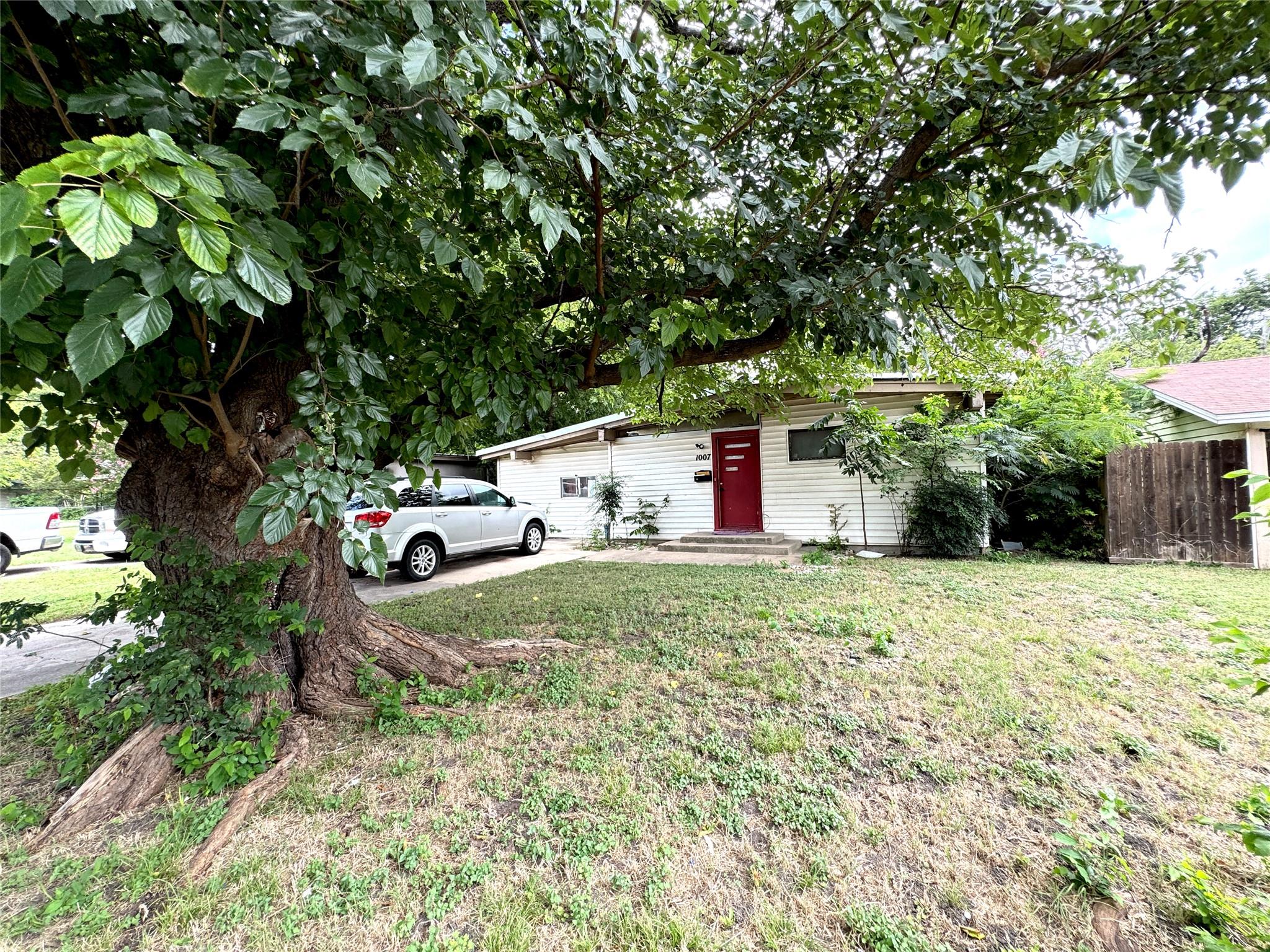 1007 N 17th St Property Photo 1