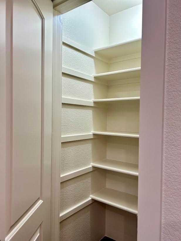 1601 West Ln #a Property Photo 14