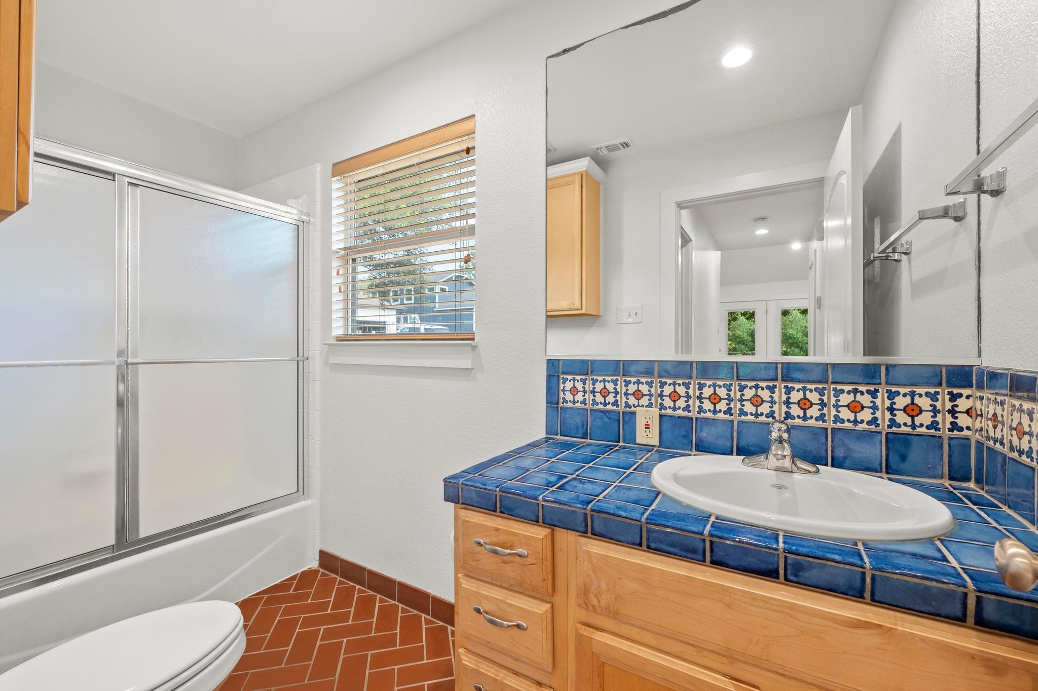 1601 West Ln #a Property Photo 19