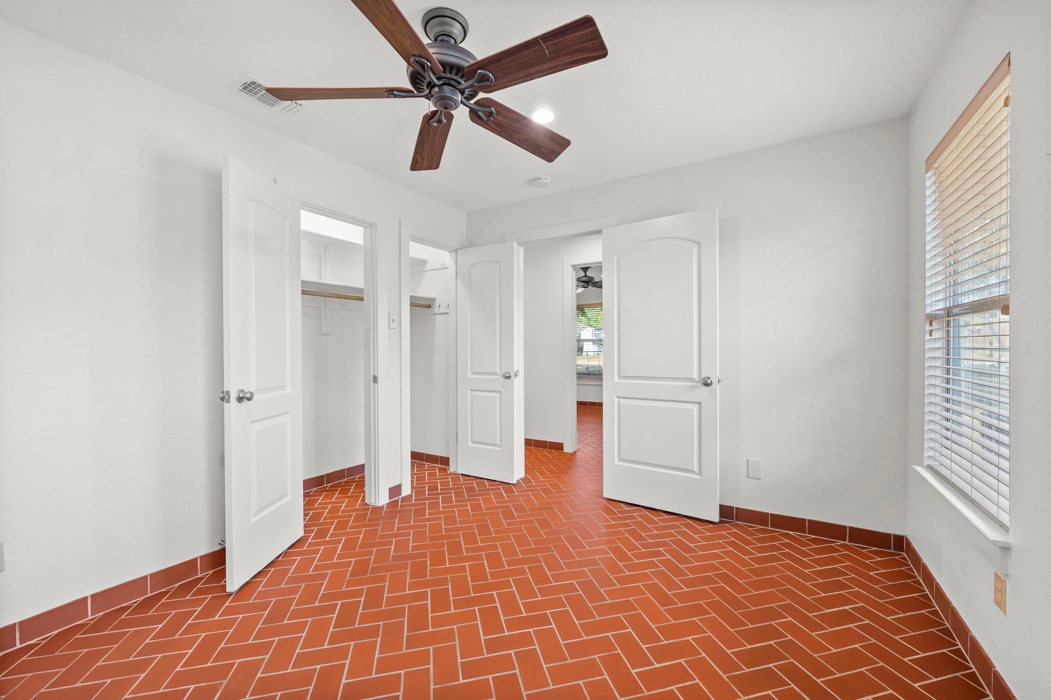1601 West Ln #a Property Photo 21
