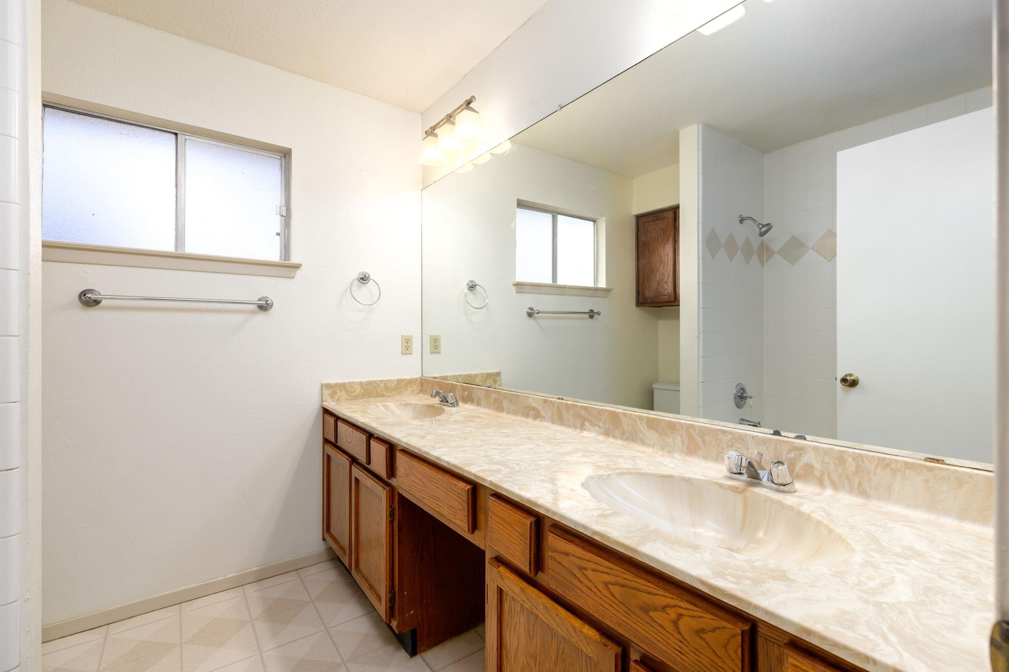 13143 Mill Stone Dr Property Photo 20