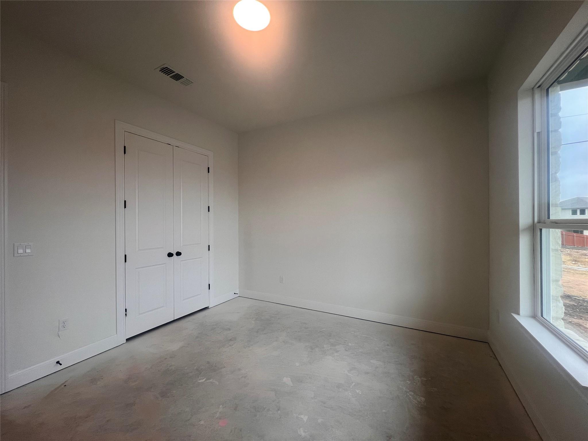 2209 Sarabanda St Property Photo 2