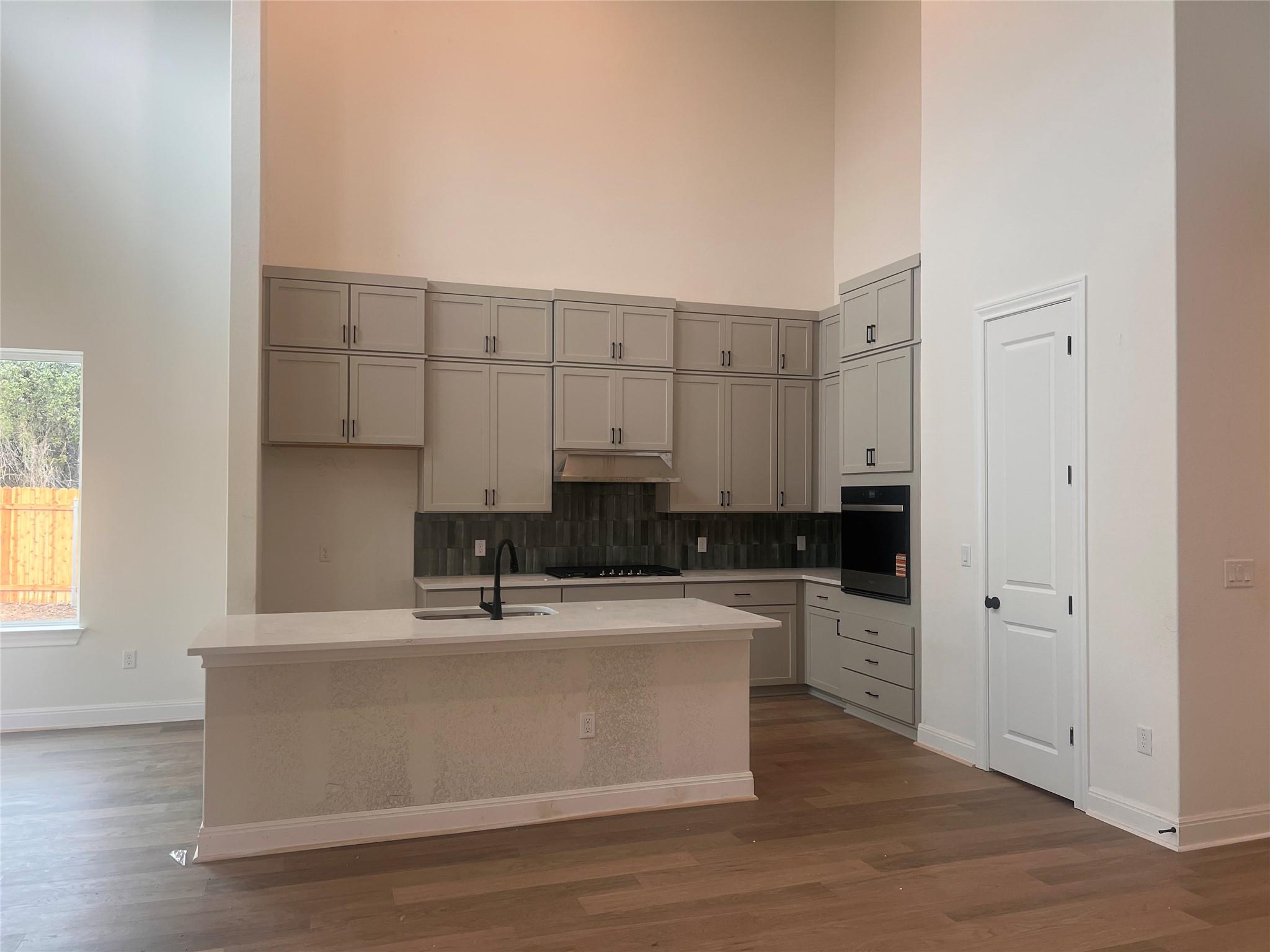 2209 Sarabanda St Property Photo 5