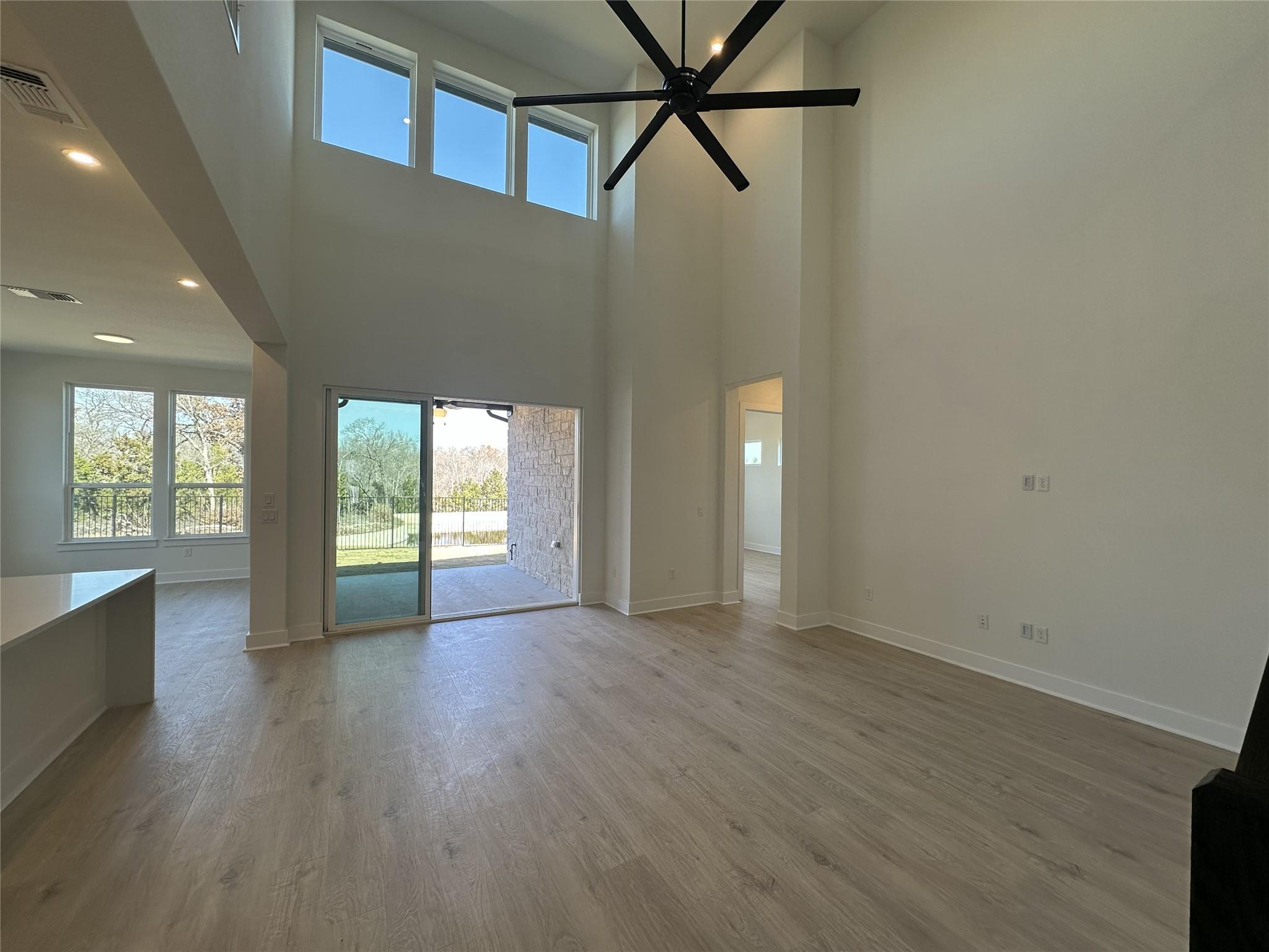 2209 Sarabanda St Property Photo 13
