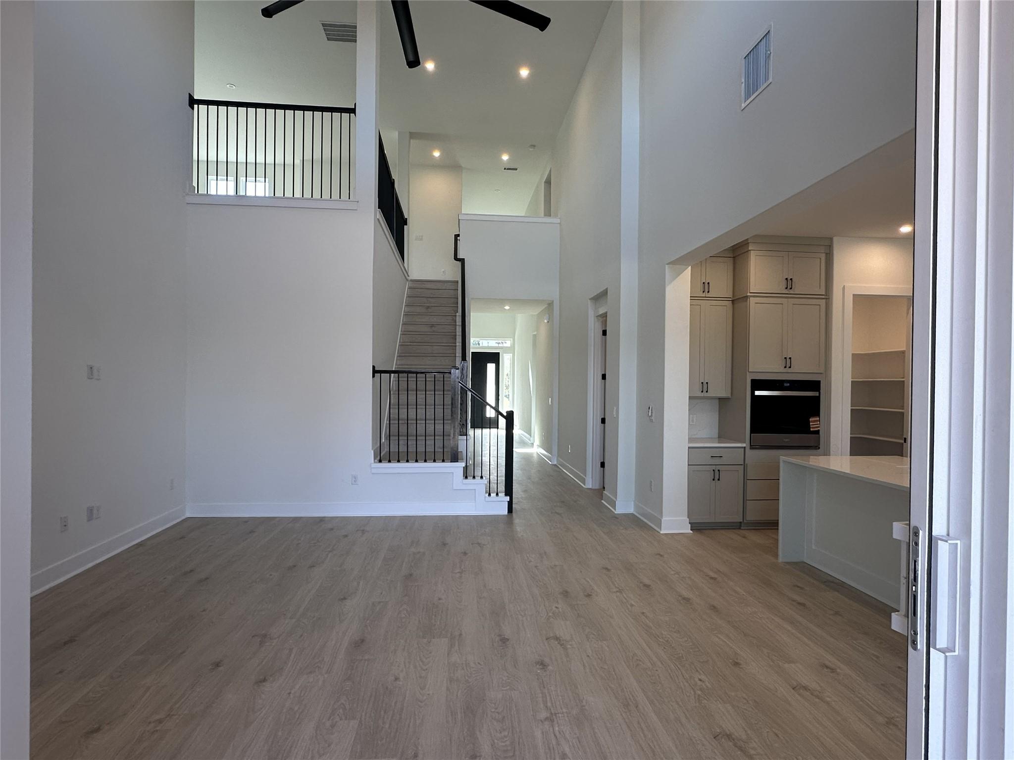 2209 Sarabanda St Property Photo 20