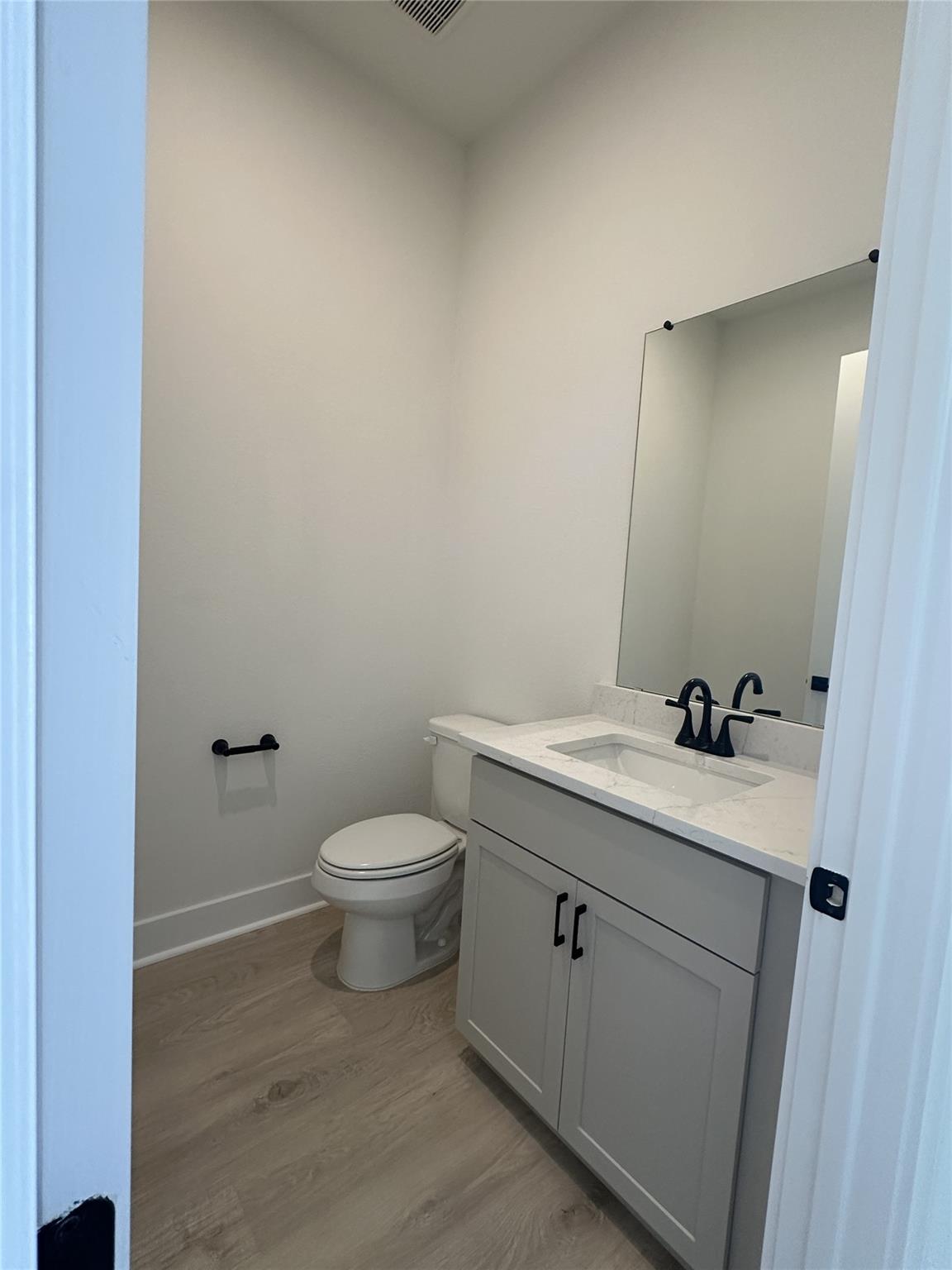2209 Sarabanda St Property Photo 33