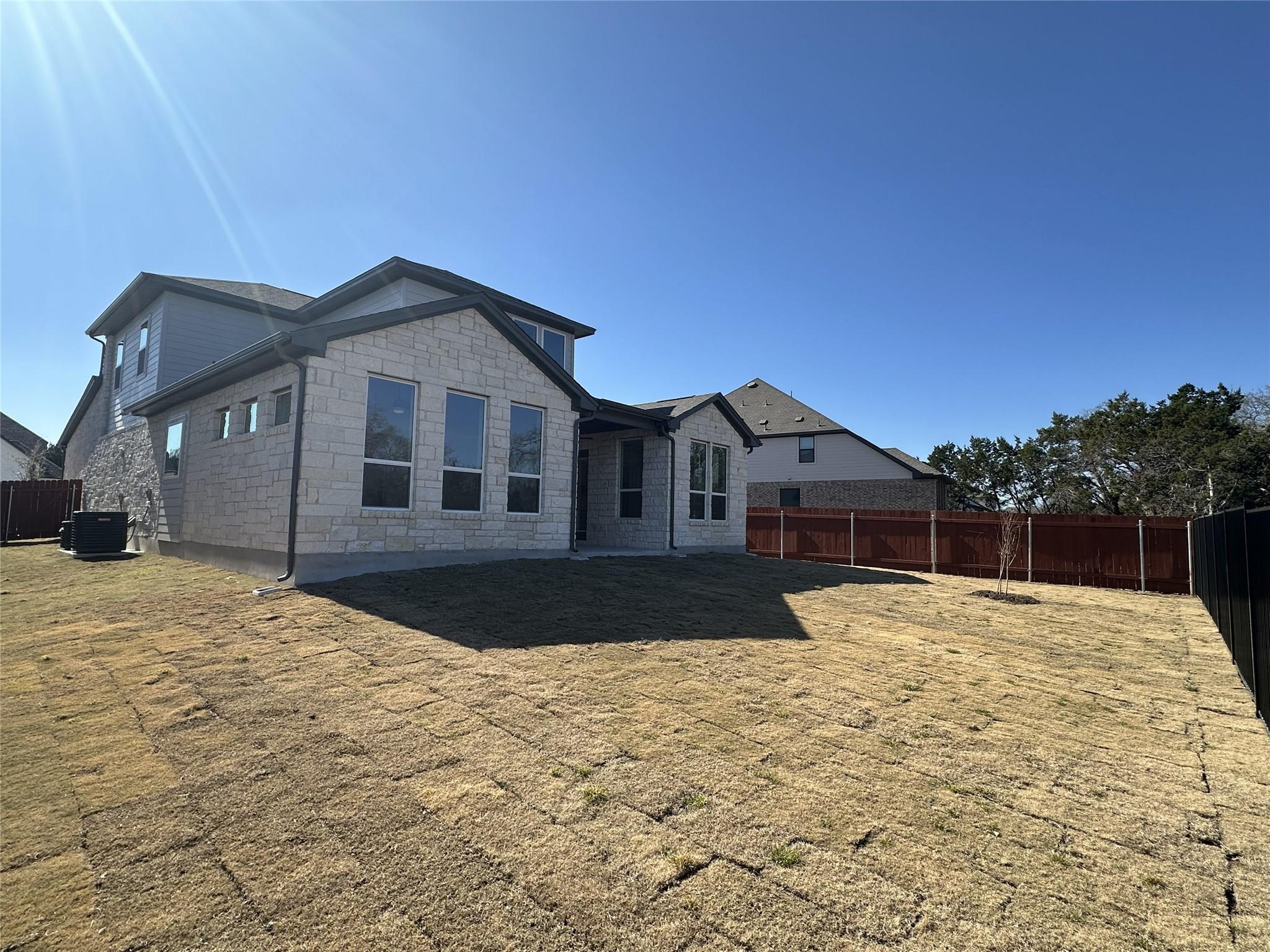 2209 Sarabanda St Property Photo 36