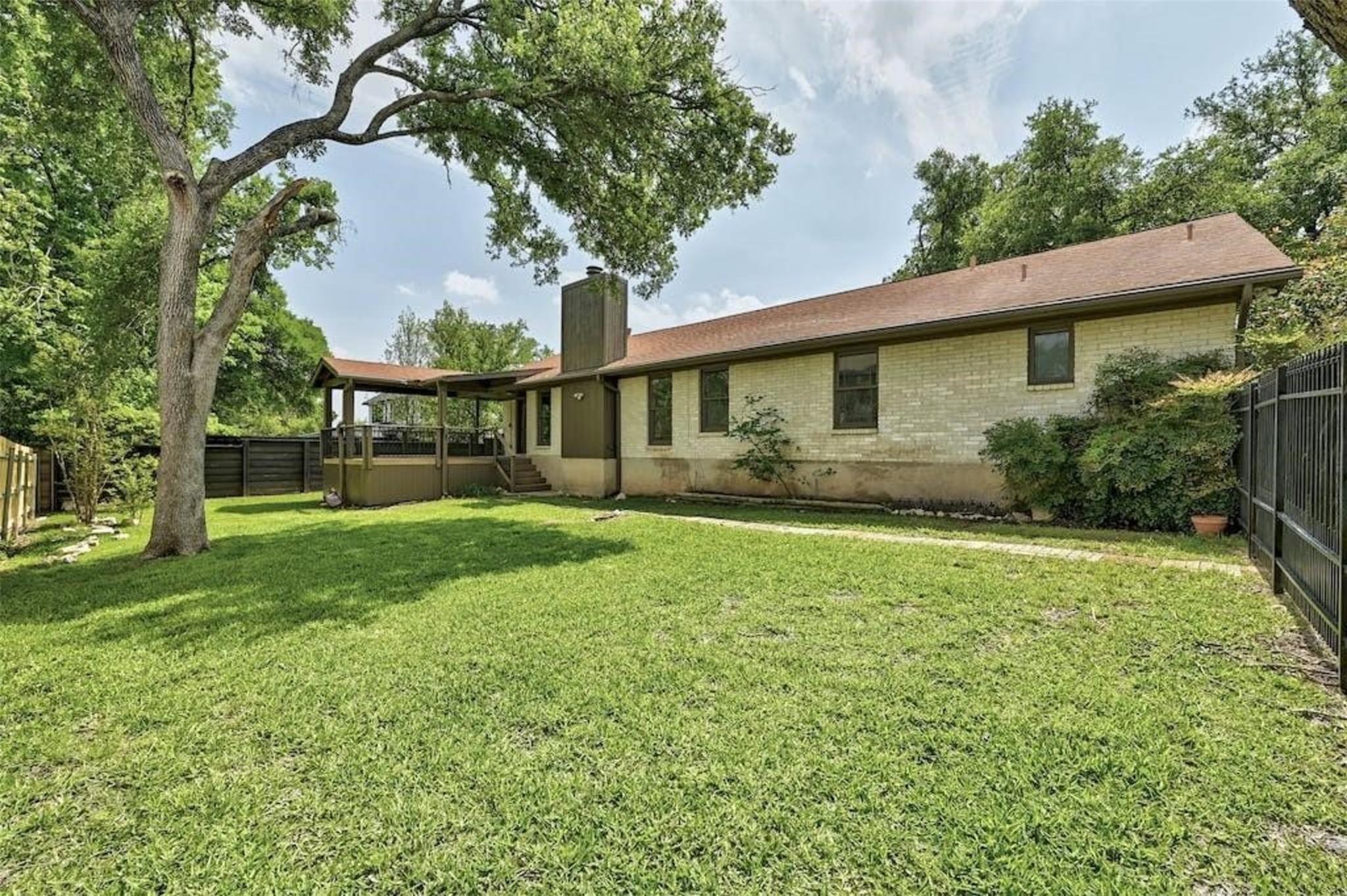 2115 Wychwood Dr Property Photo 15