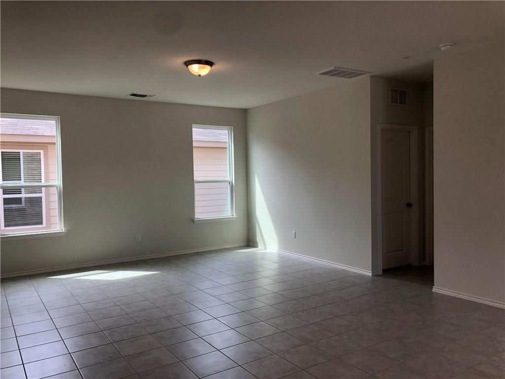 108 Yellowbark St Property Photo 3
