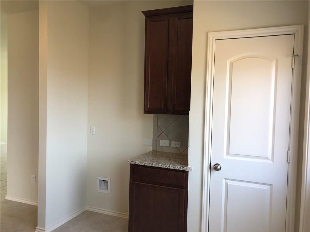 108 Yellowbark St Property Photo 8
