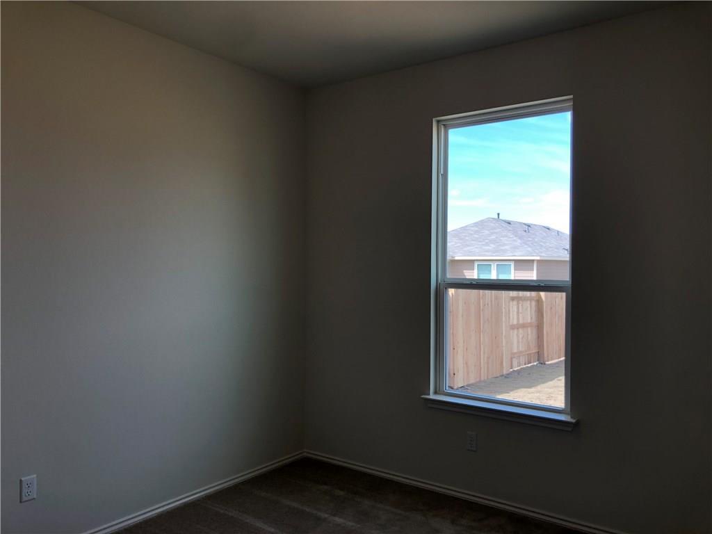 108 Yellowbark St Property Photo 9