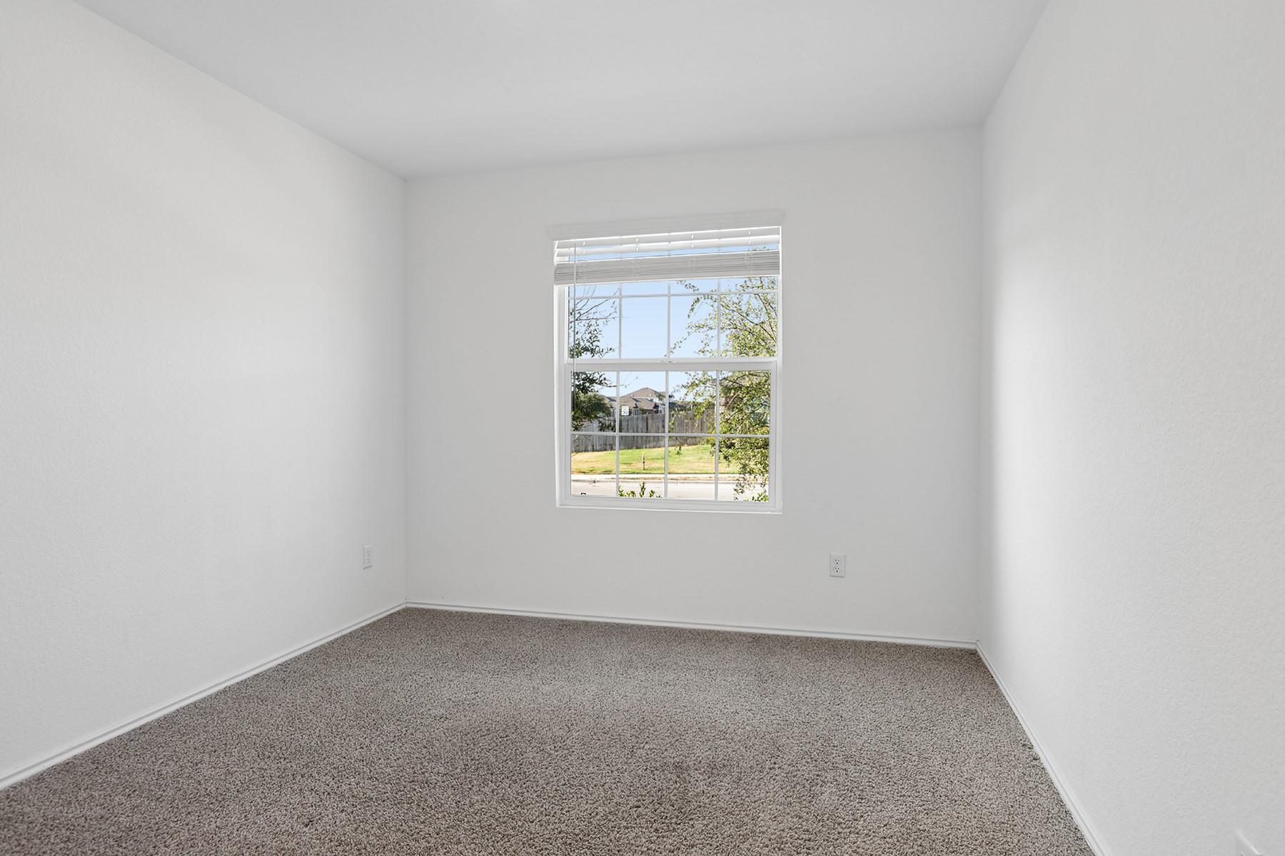 3312 Dusted Daisey St Property Photo 4