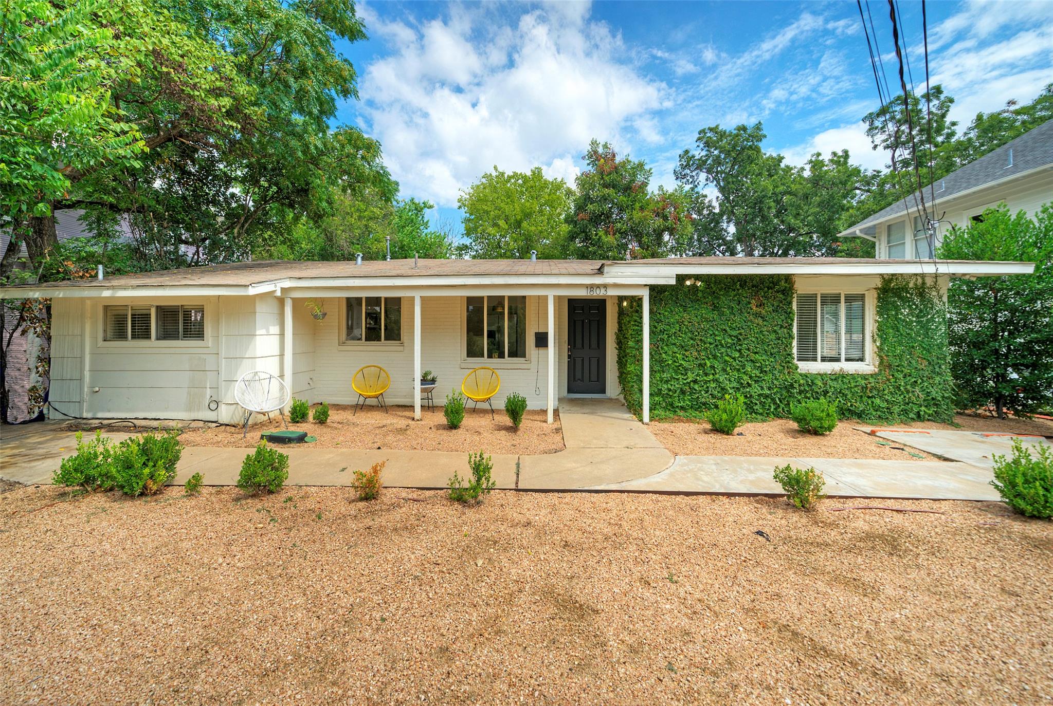 1803 Pearl St Property Photo 1