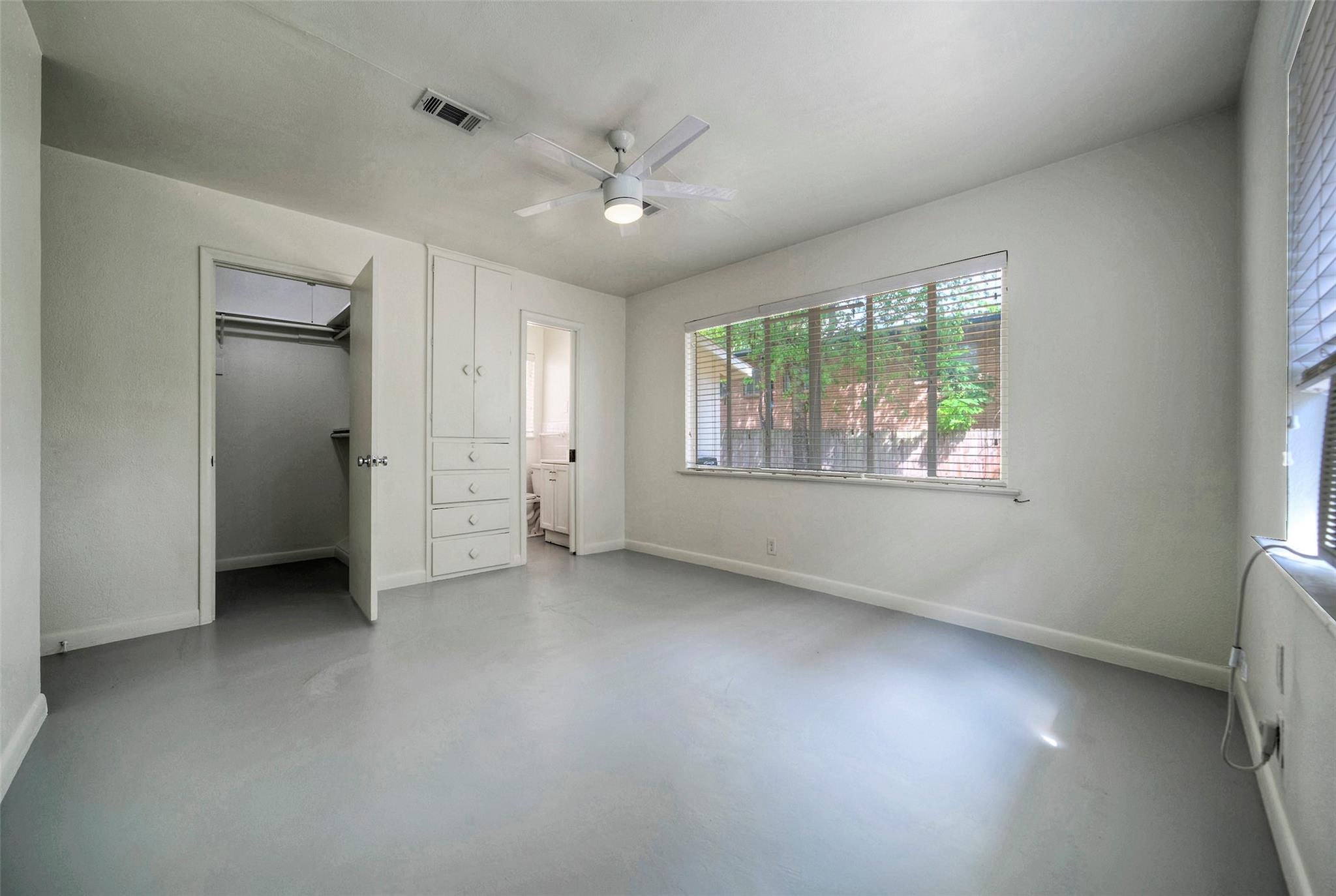 1803 Pearl St Property Photo 13