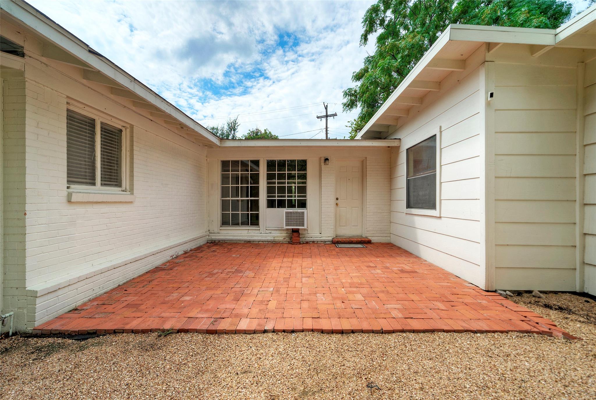 1803 Pearl St Property Photo 25