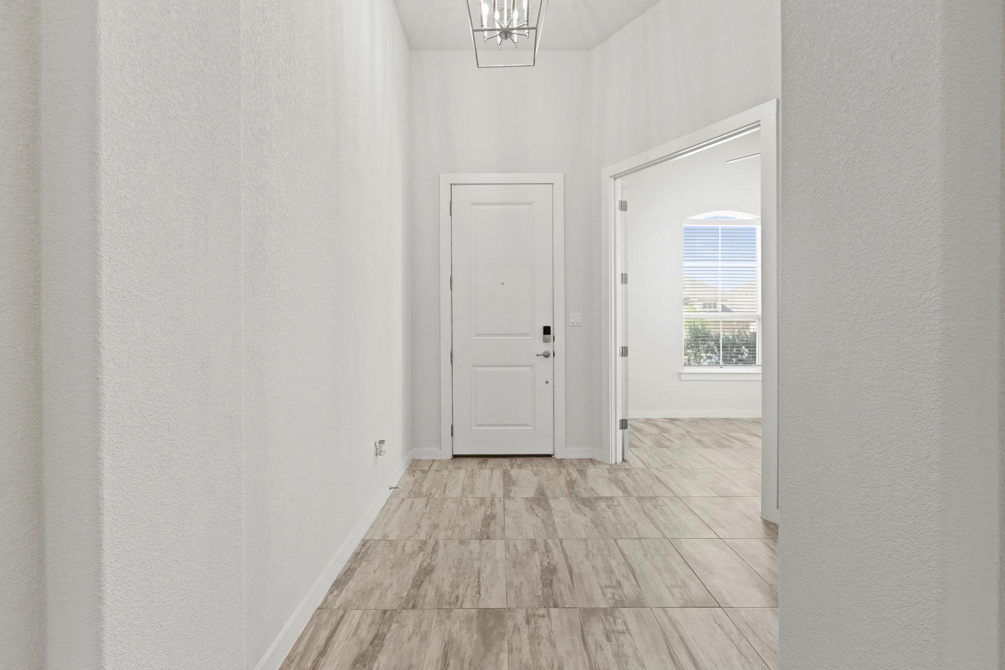 1204 Texas Ash Ln Property Photo 5