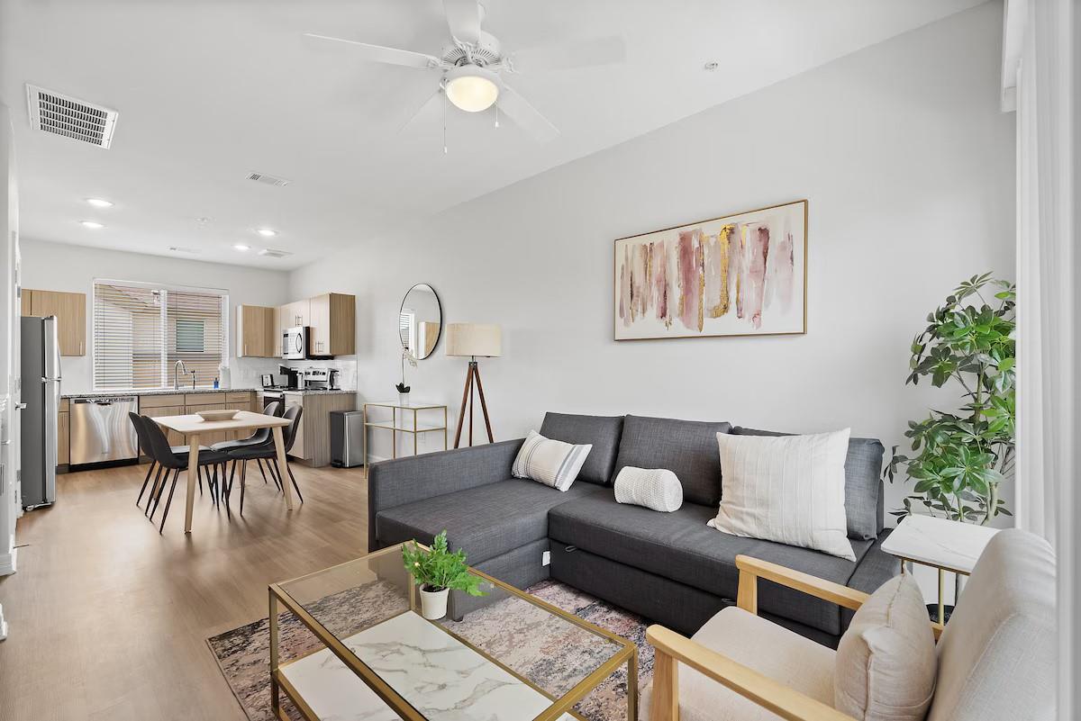 1201 W Whitestone Blvd #h-203 Property Photo 5