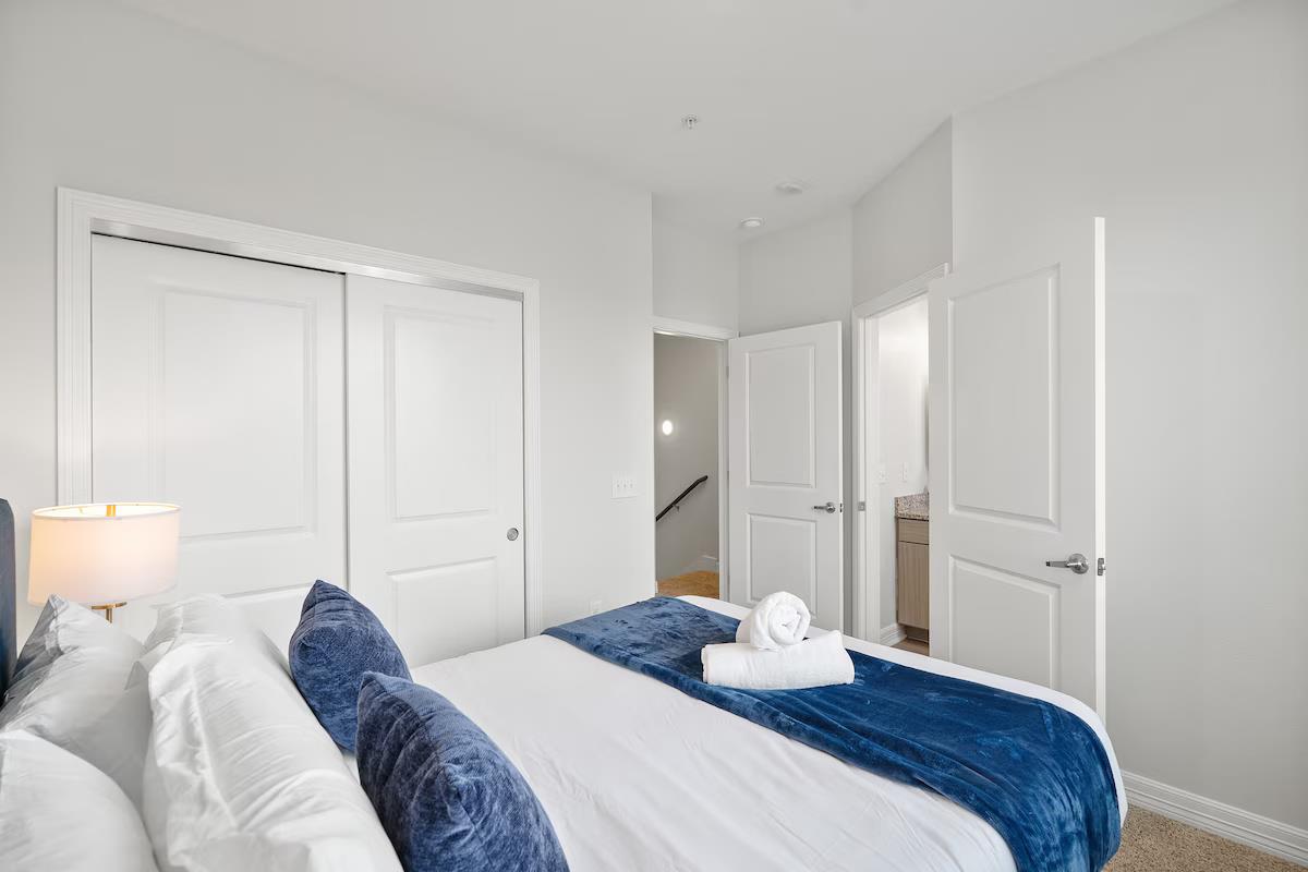 1201 W Whitestone Blvd #h-203 Property Photo 10