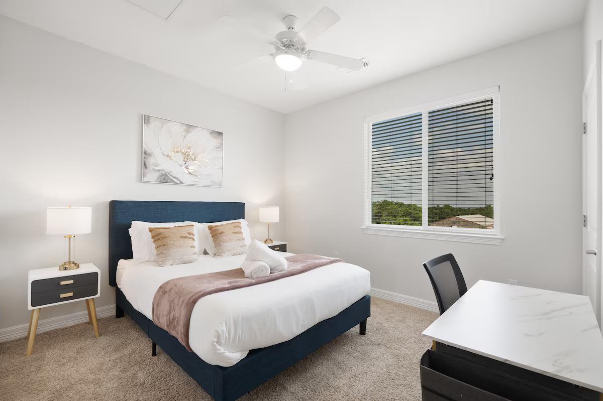 1201 W Whitestone Blvd #h-203 Property Photo 16