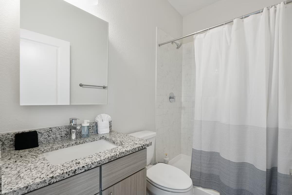 1201 W Whitestone Blvd #h-203 Property Photo 23