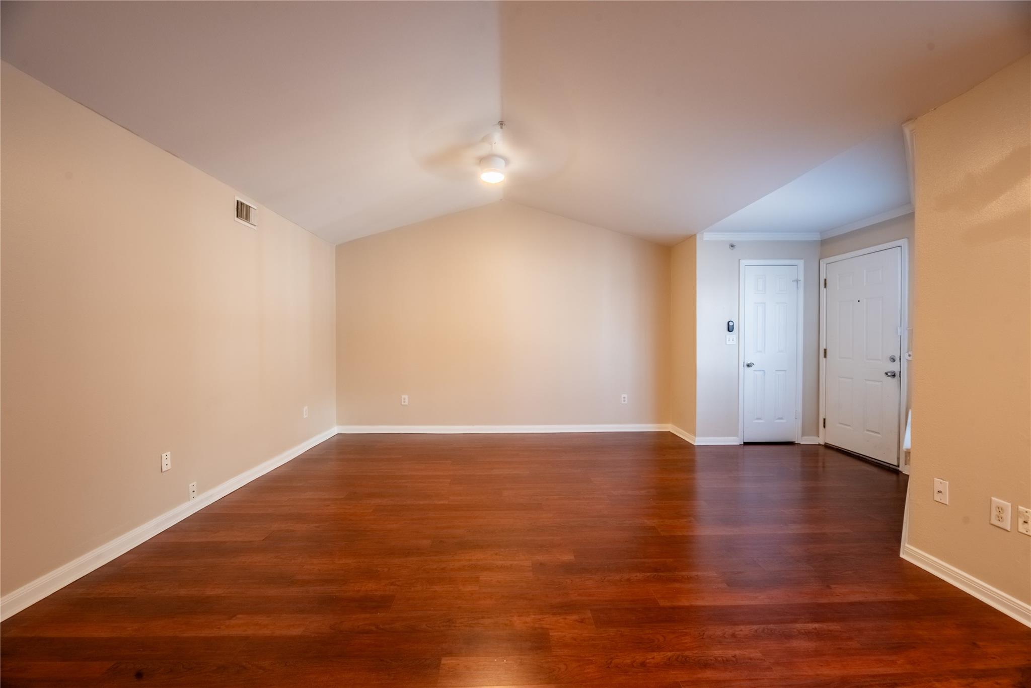 501 W 26th St #323 Property Photo 1