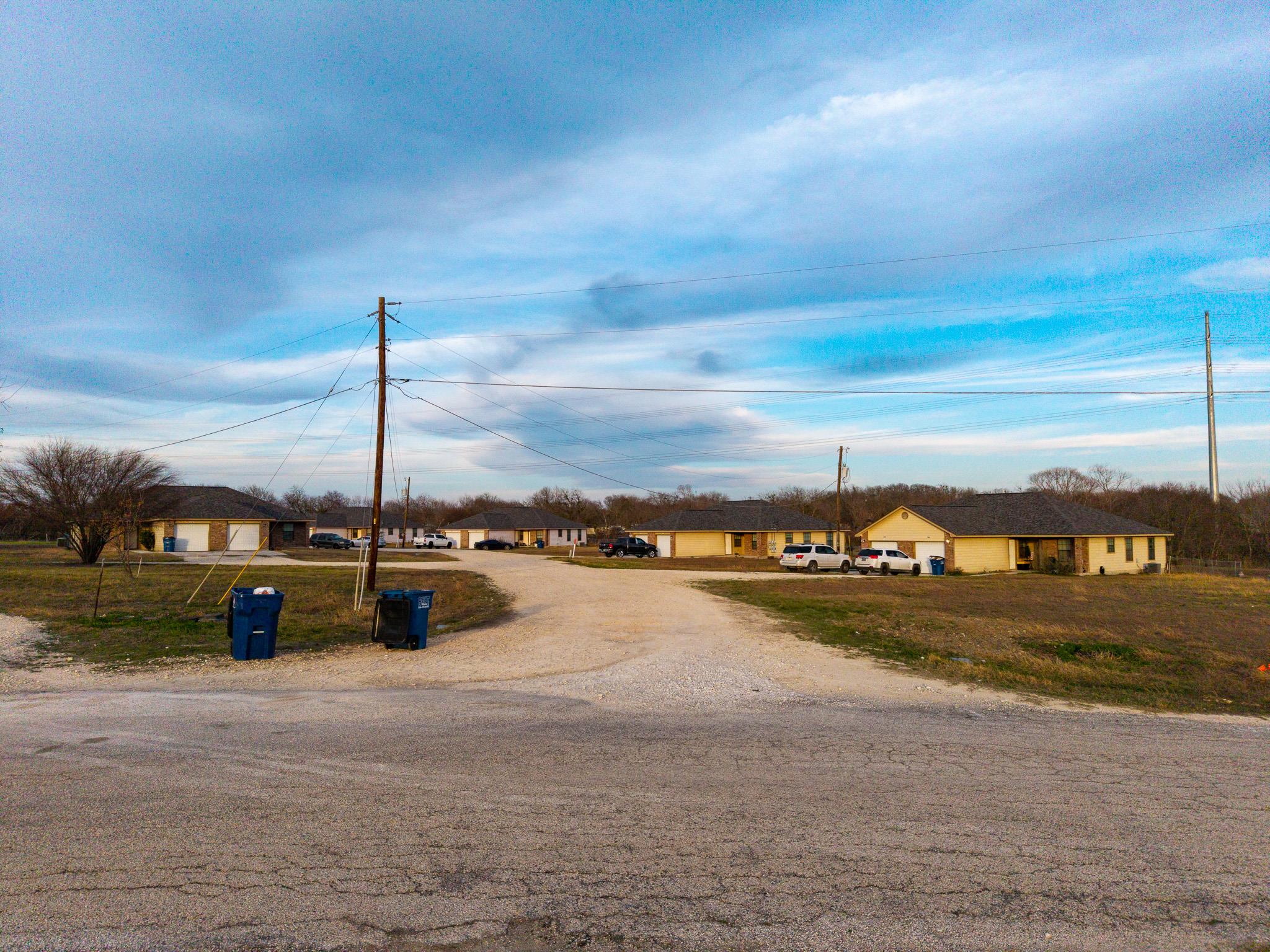 540-566 Crest Circle Dr Property Photo 2