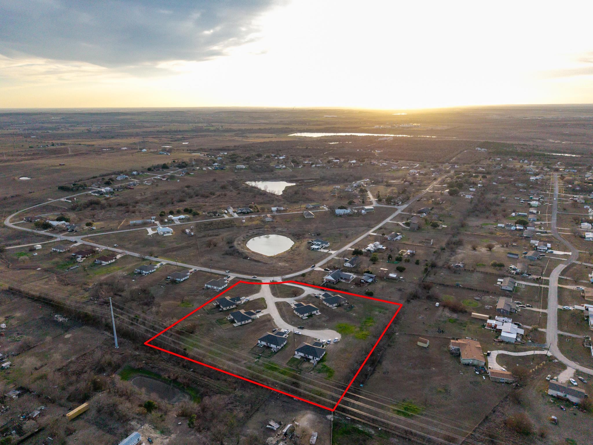 540-566 Crest Circle Dr Property Photo 14