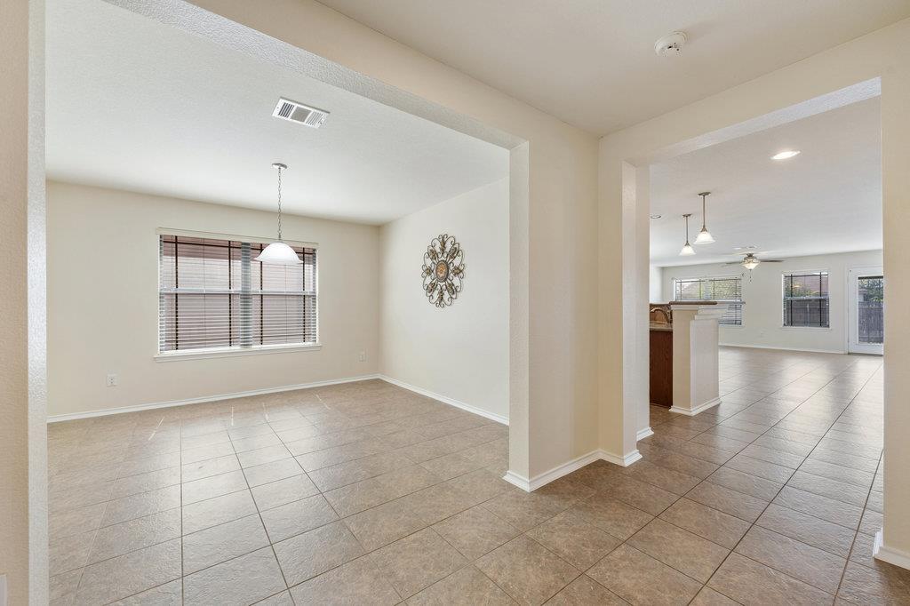 1001 Bethel Way Property Photo 6