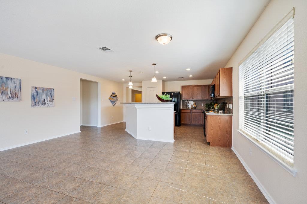 1001 Bethel Way Property Photo 10