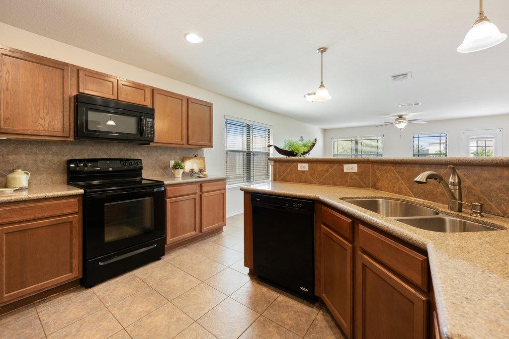 1001 Bethel Way Property Photo 15