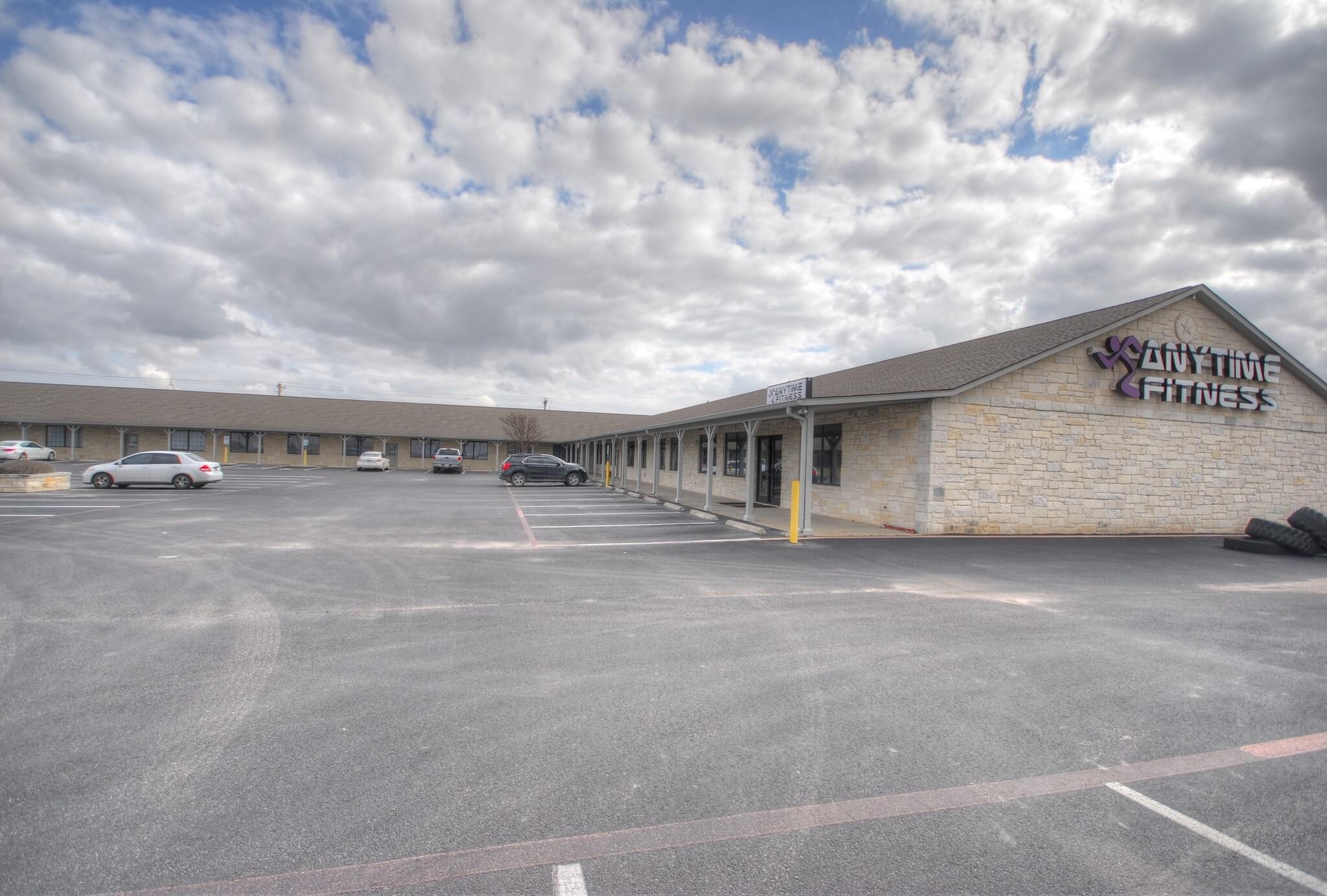 305 Limestone Ter #h2 Property Photo 4