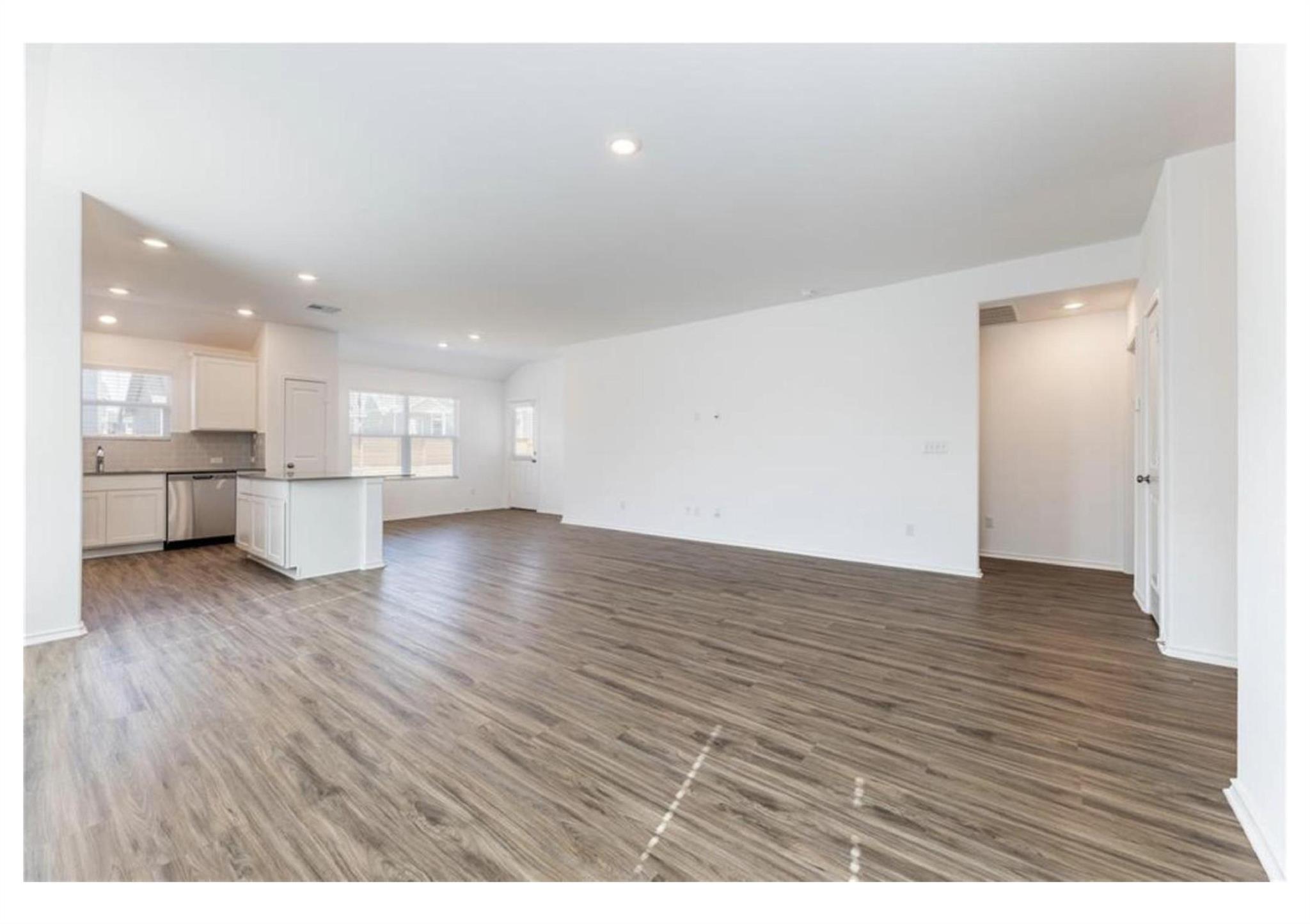 381 Jack Ryan St Property Photo 10