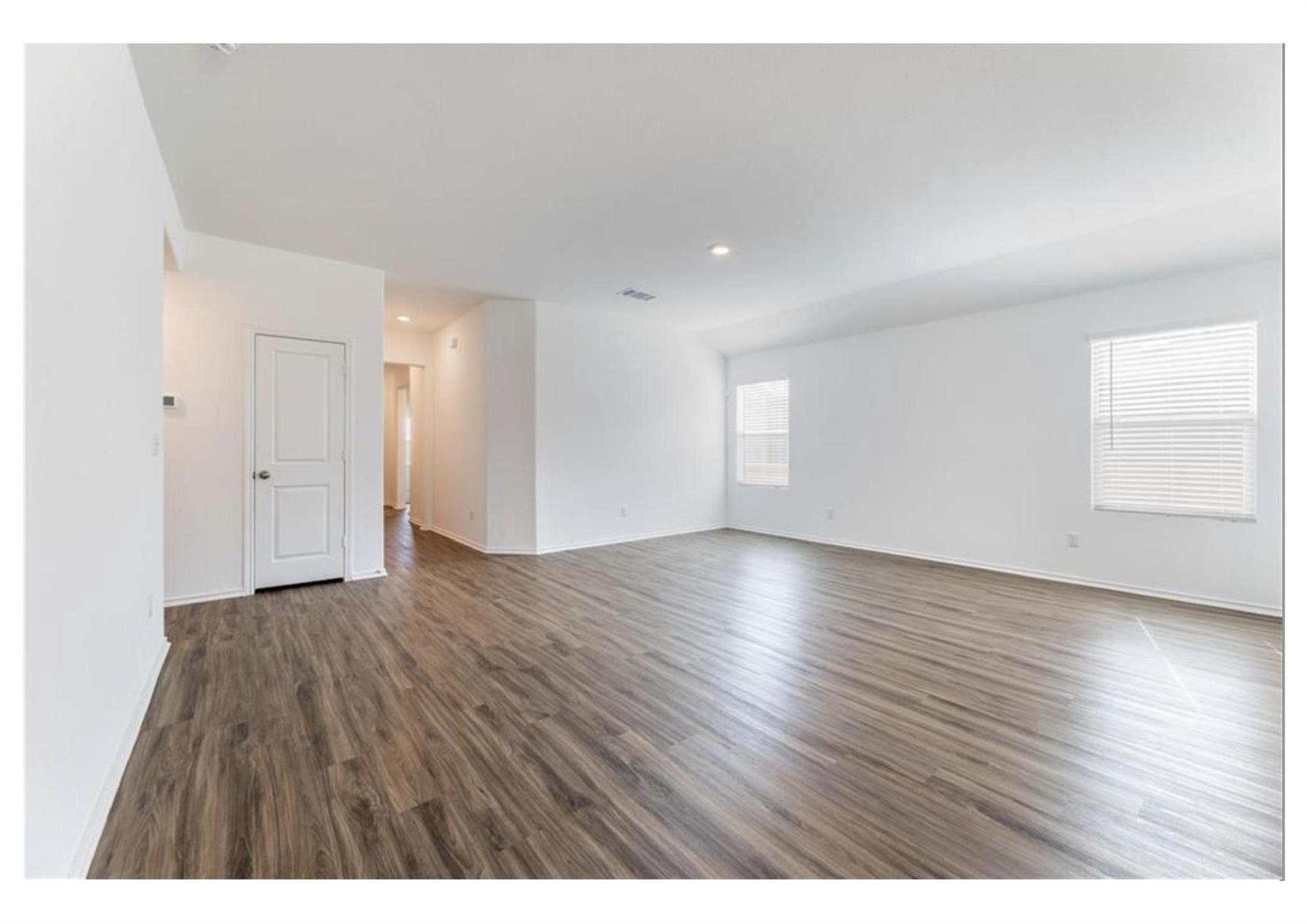 381 Jack Ryan St Property Photo 14