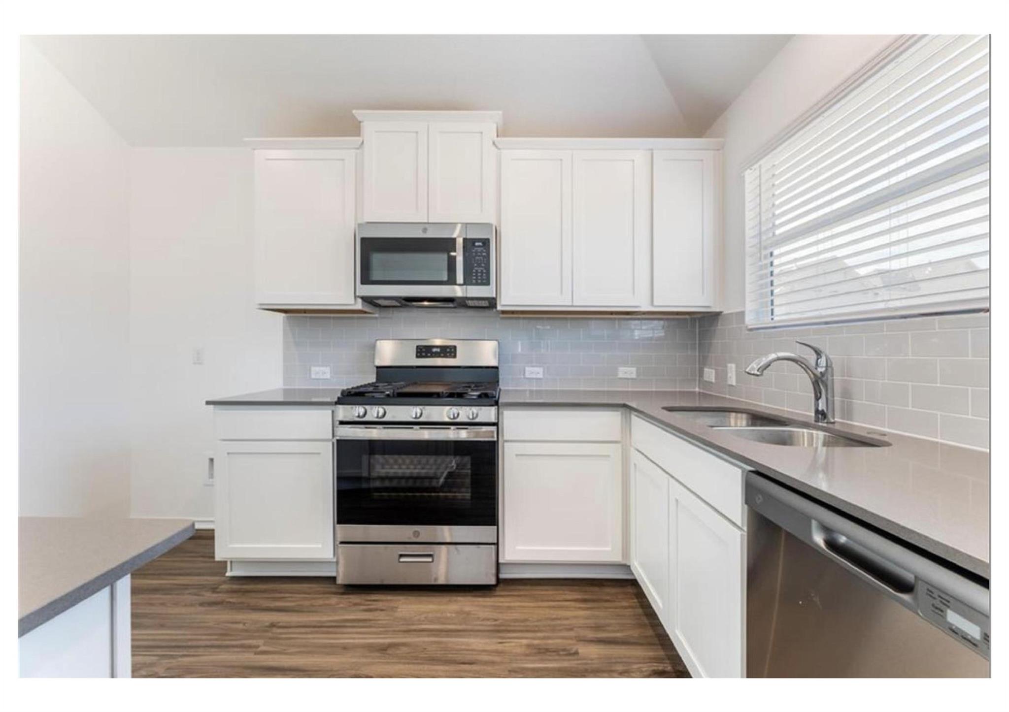 381 Jack Ryan St Property Photo 15