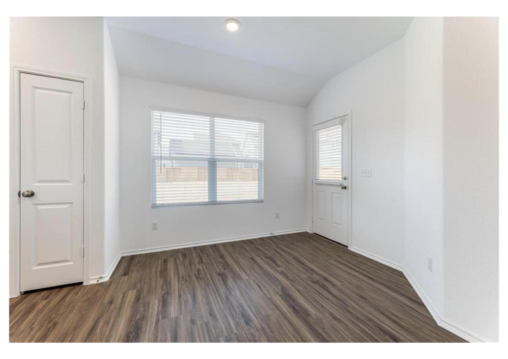 381 Jack Ryan St Property Photo 16