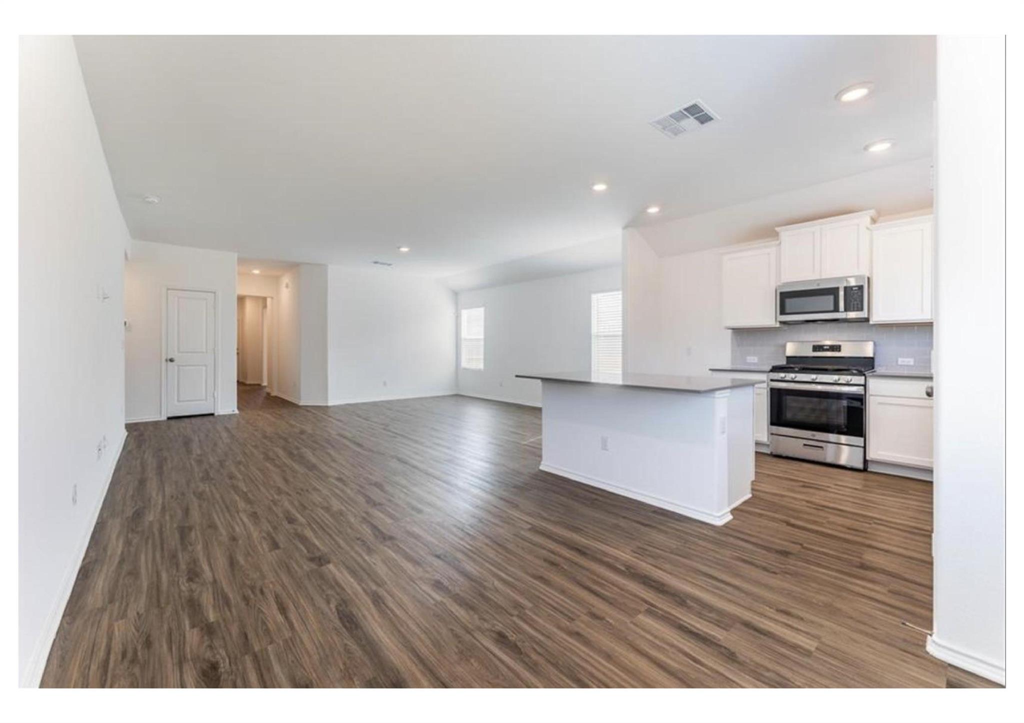 381 Jack Ryan St Property Photo 17