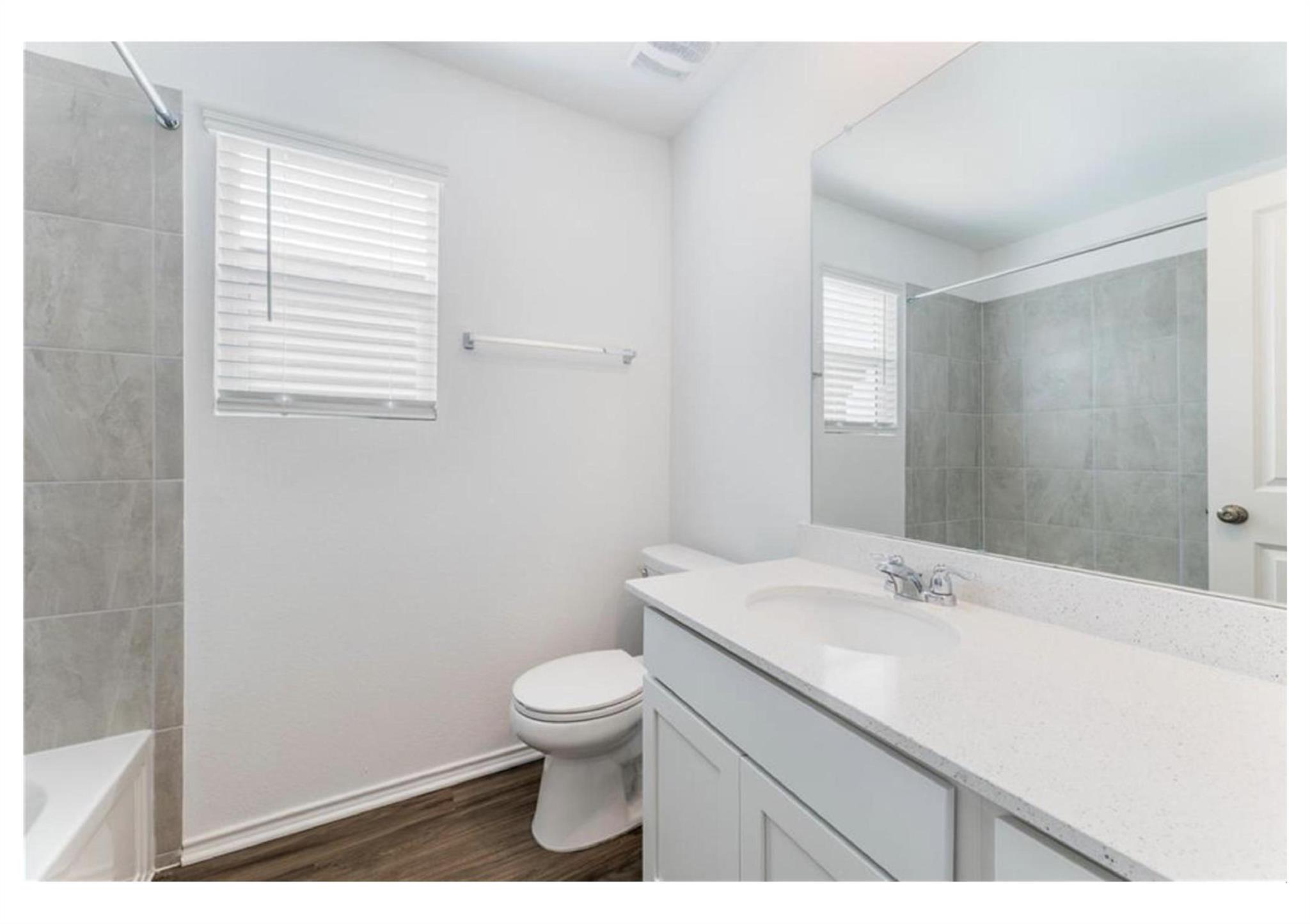 381 Jack Ryan St Property Photo 21