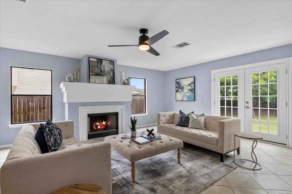 1222 Minerva St Property Photo 1
