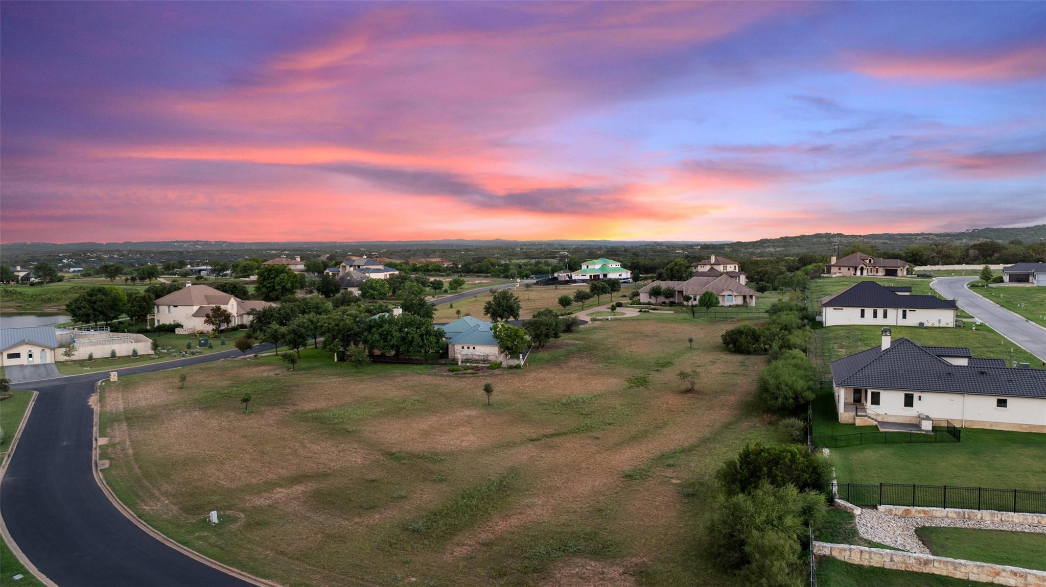 26605 Woodpecker Trl Property Photo 2