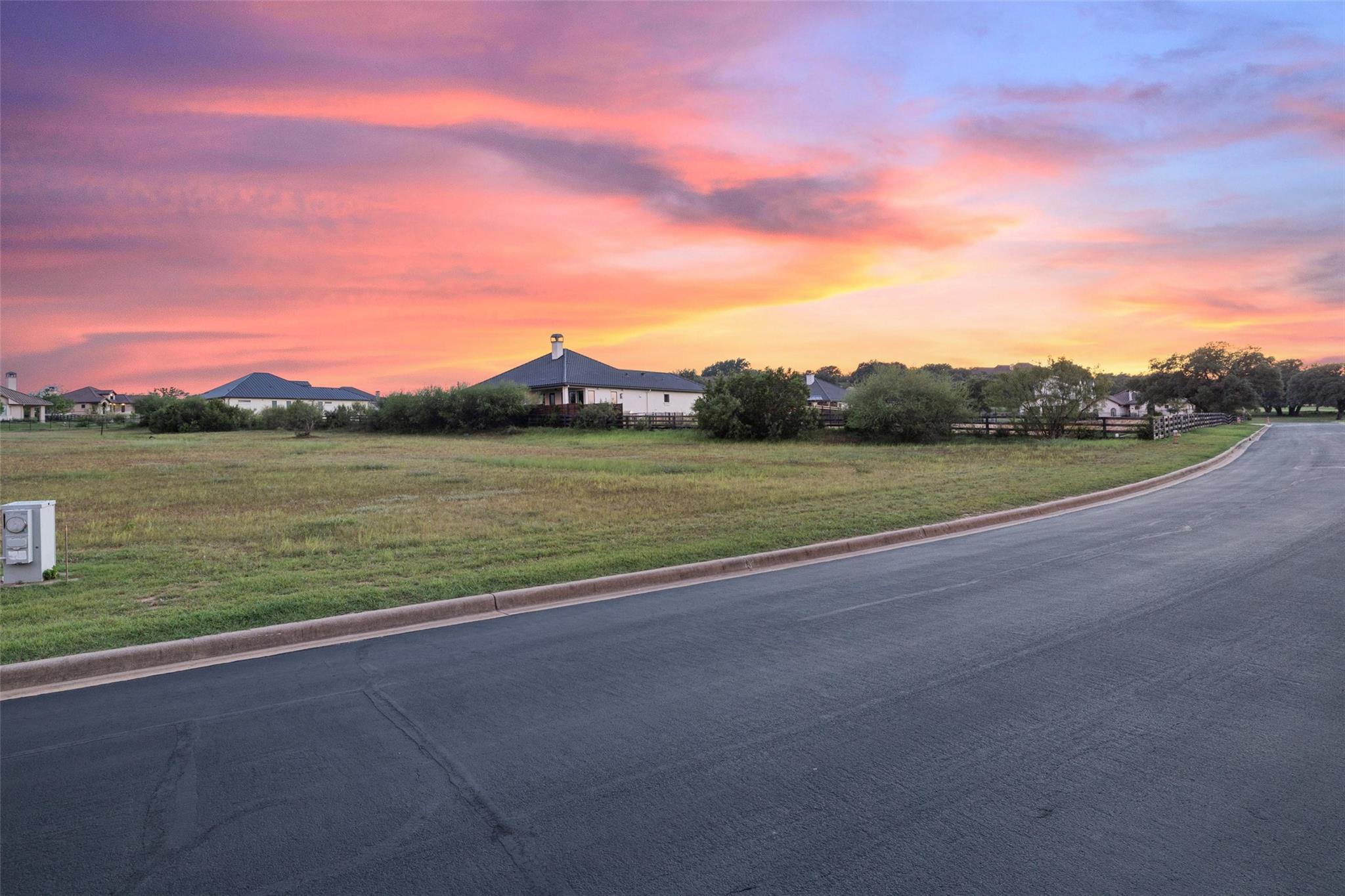 26605 Woodpecker Trl Property Photo 13