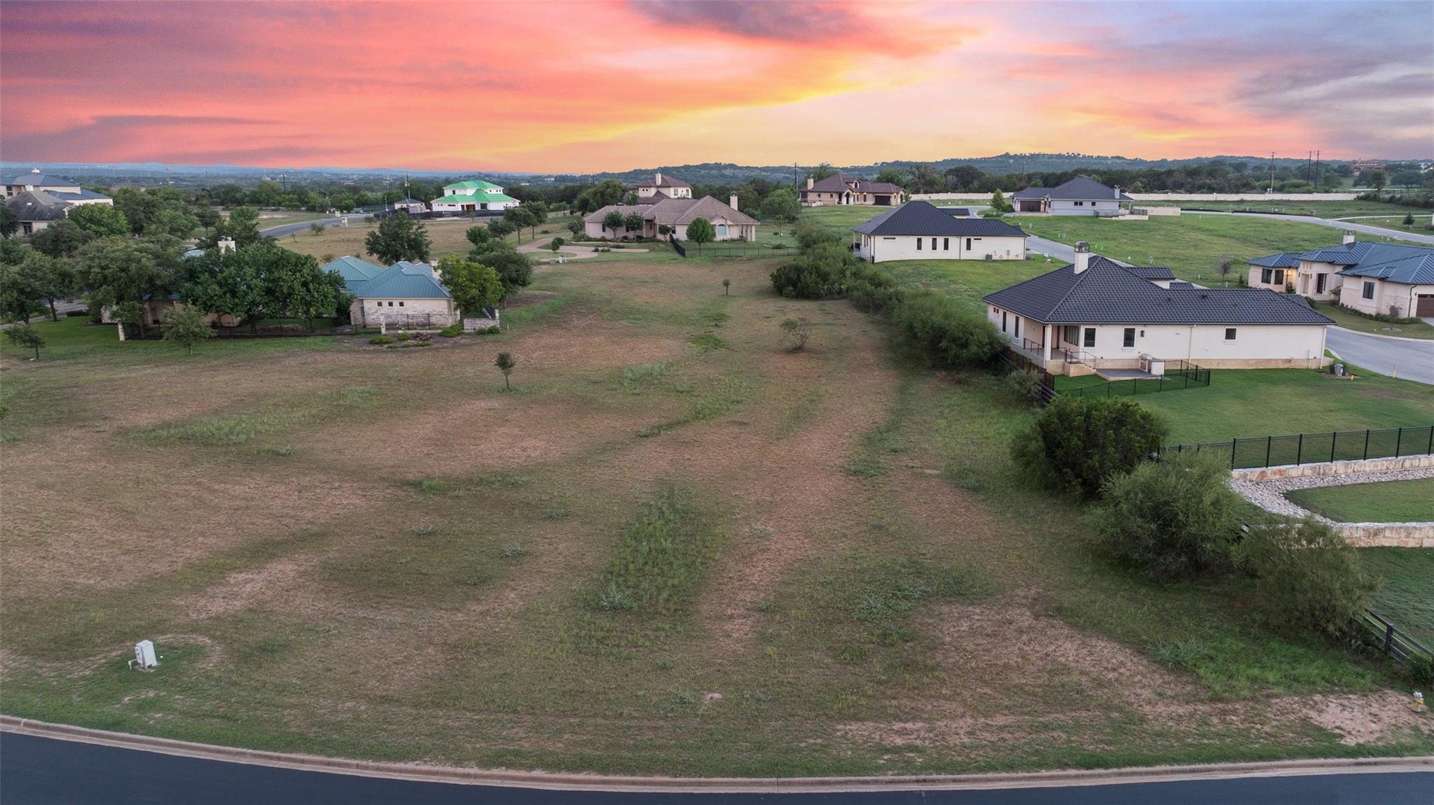 26605 Woodpecker Trl Property Photo 28