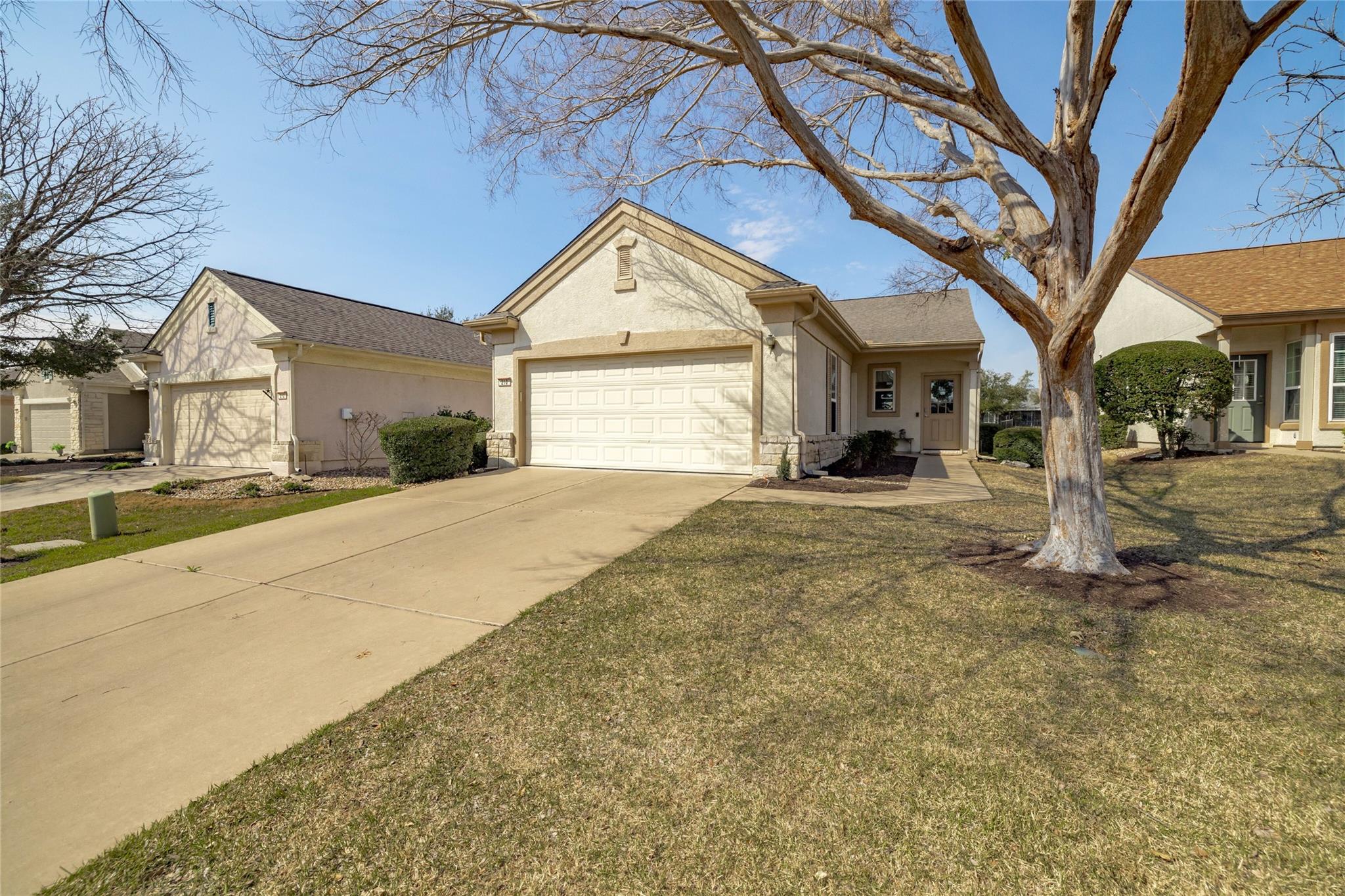 210 Crockett Ln Property Photo 1