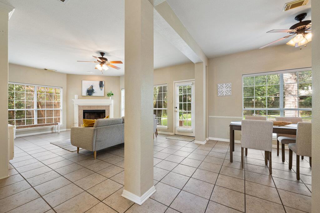 10404 Wolftrap Dr Property Photo 8