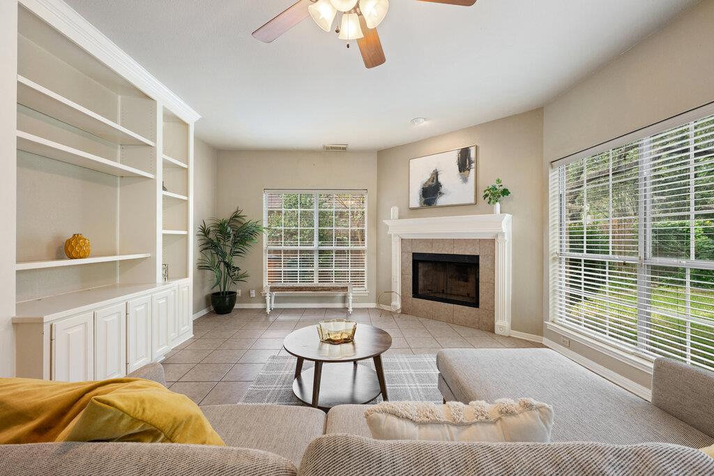 10404 Wolftrap Dr Property Photo 9