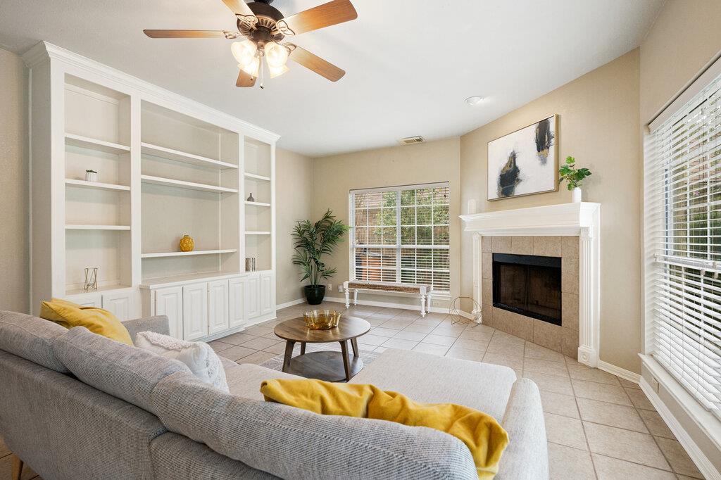 10404 Wolftrap Dr Property Photo 11